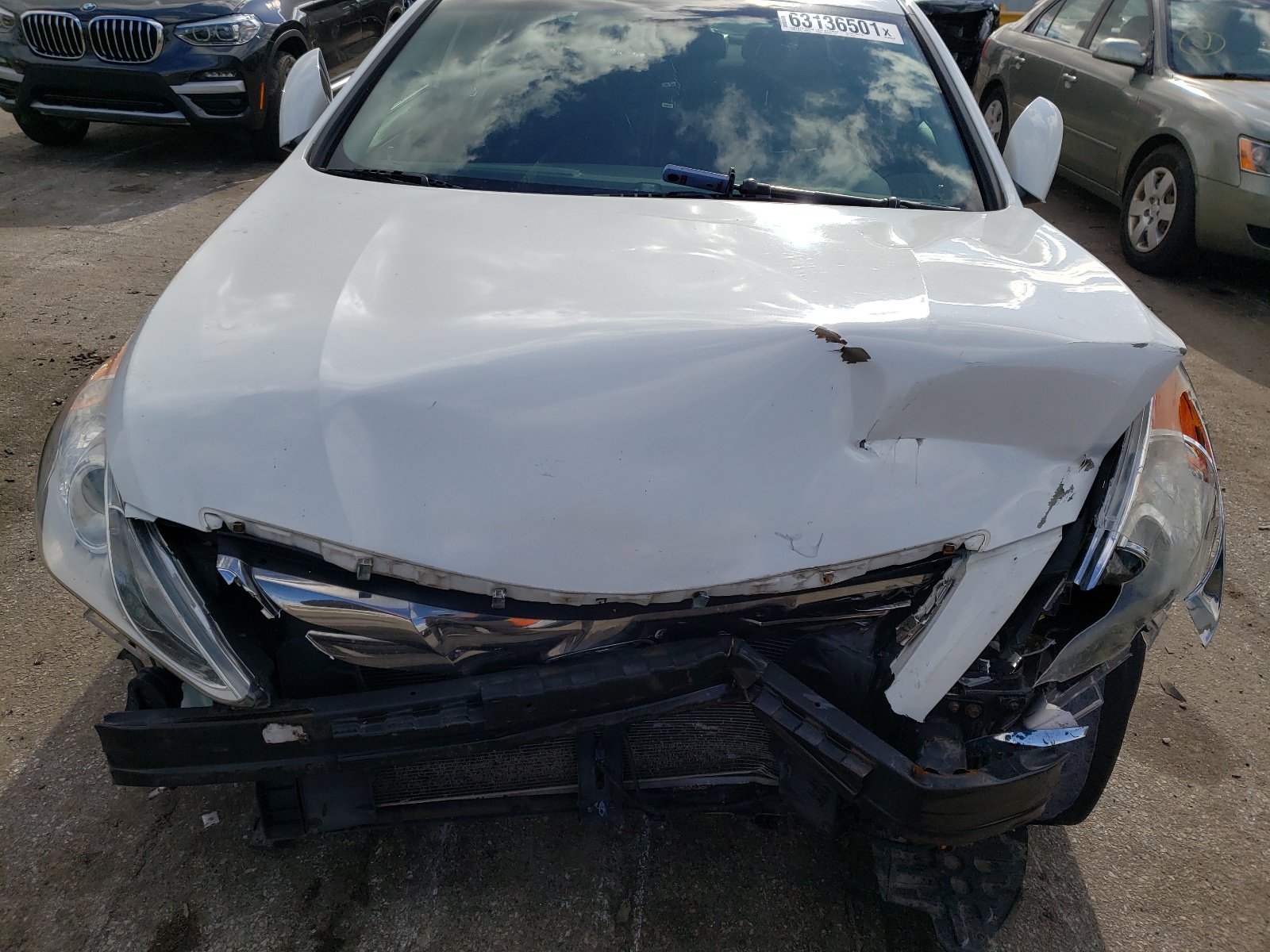 Photo 7 from auction – 2011 HYUNDAI SONATA SE with VIN 5NPEC4AC1BH159418