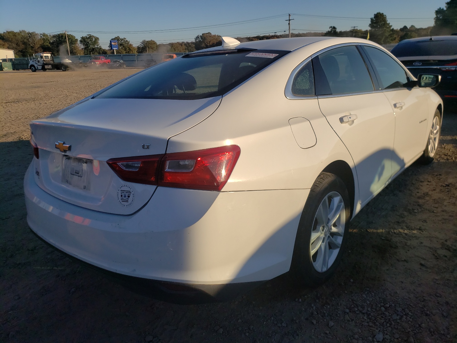 Photo 4 from auction – 2018 CHEVROLET MALIBU LT with VIN 1G1ZD5ST7JF129702
