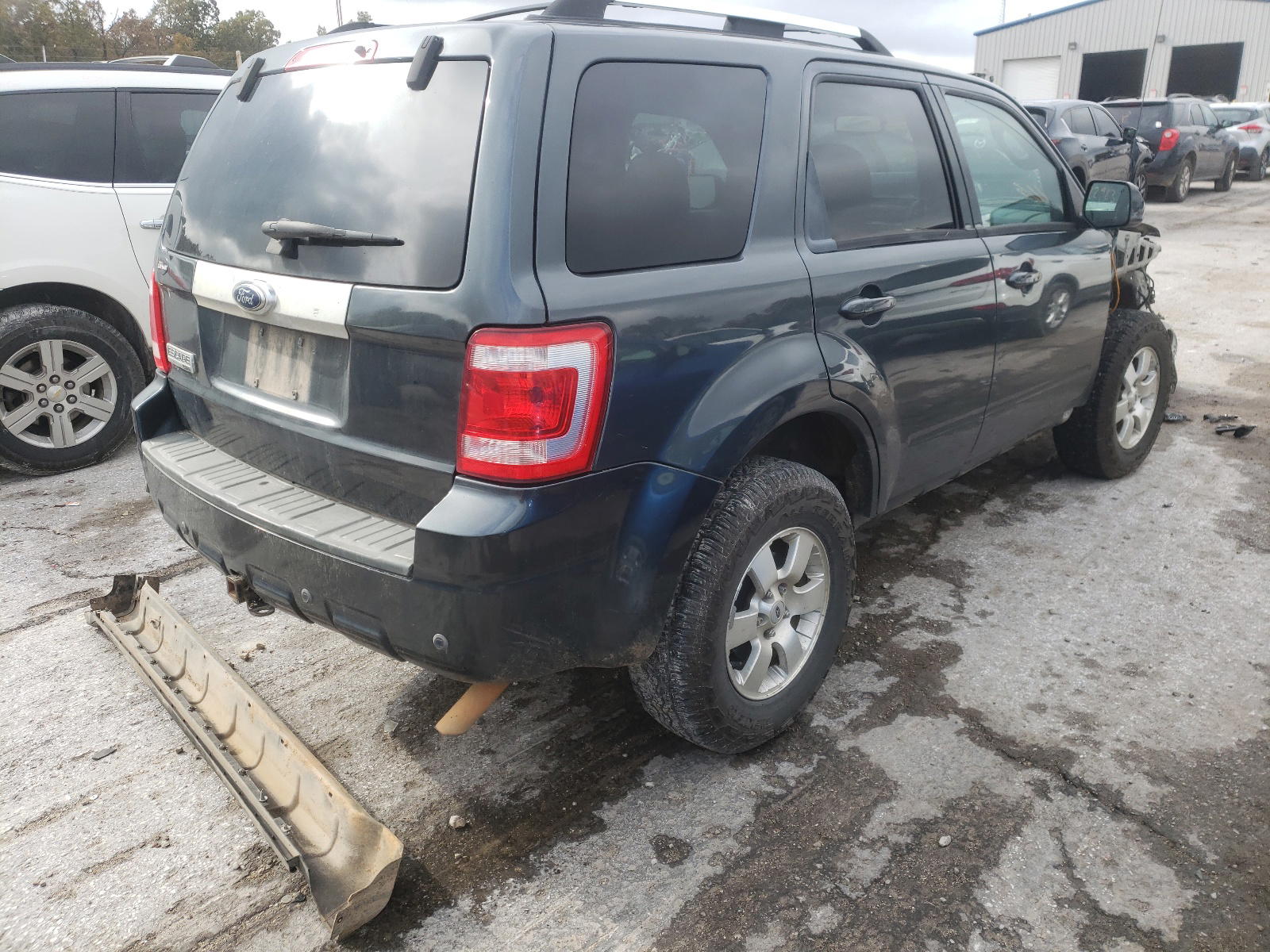 Photo 4 from auction – 2009 FORD ESCAPE LIM with VIN 1FMCU04G09KD03544