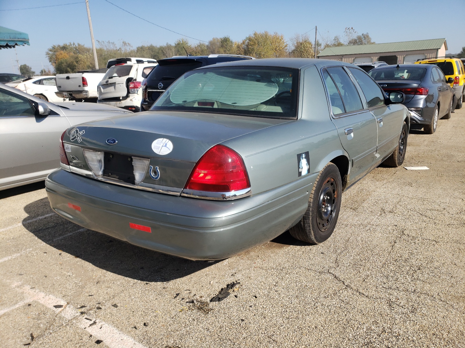 Photo 4 from auction – 2006 FORD CROWN VICT with VIN 2FAFP74V46X109260