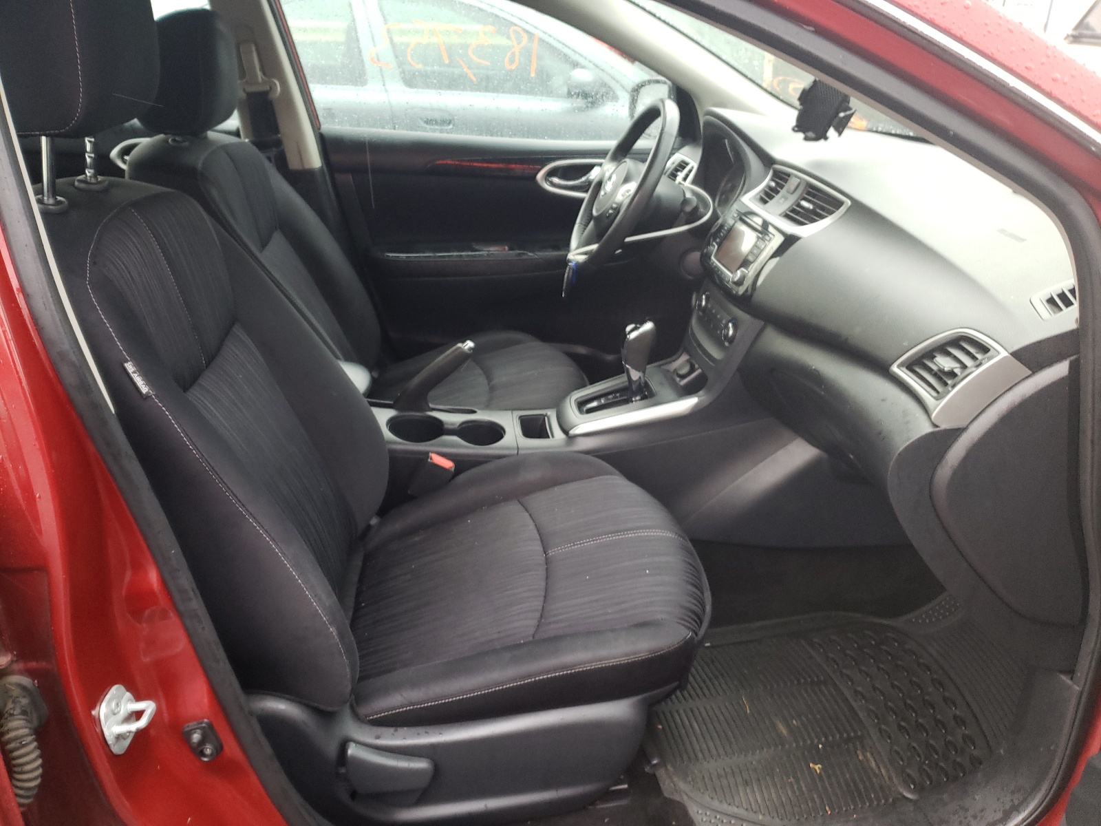 Photo 5 from auction – 2016 NISSAN SENTRA S with VIN 3N1AB7AP7GL653878