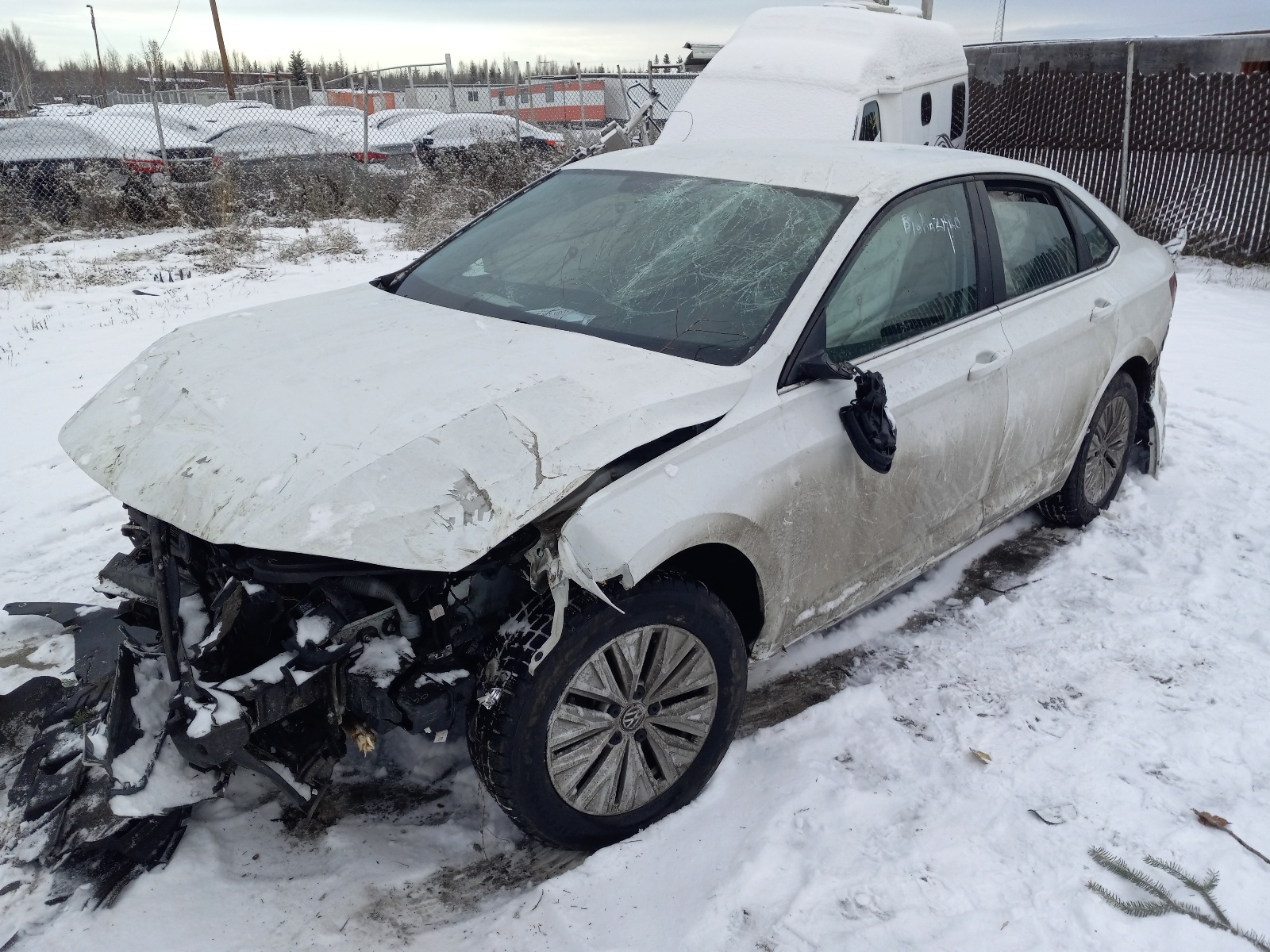 Photo 2 from auction – 2019 VOLKSWAGEN JETTA S with VIN 3VWCB7BU5KM172392