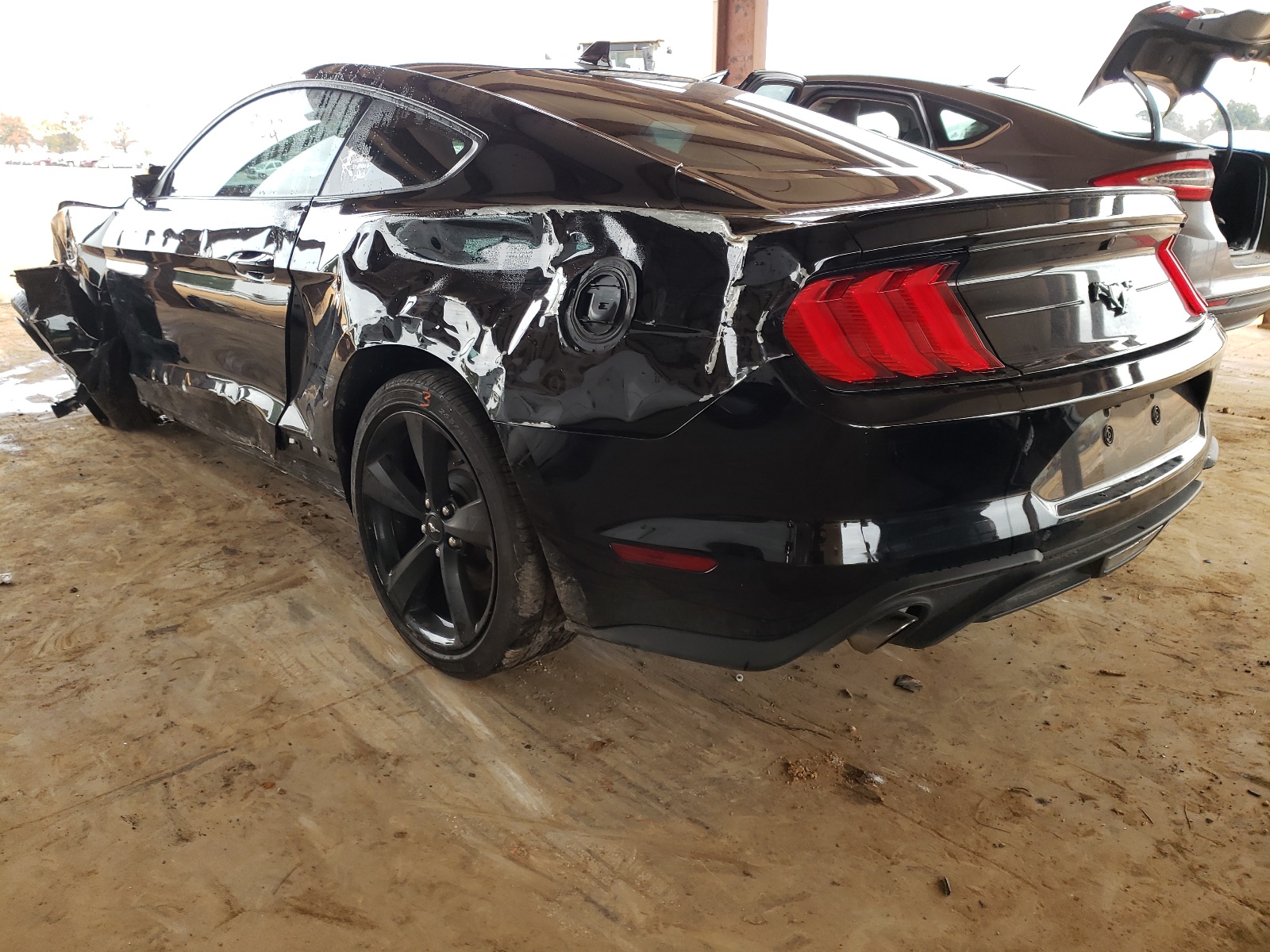Photo 3 from auction – 2021 FORD MUSTANG with VIN 1FA6P8TH6M5119689