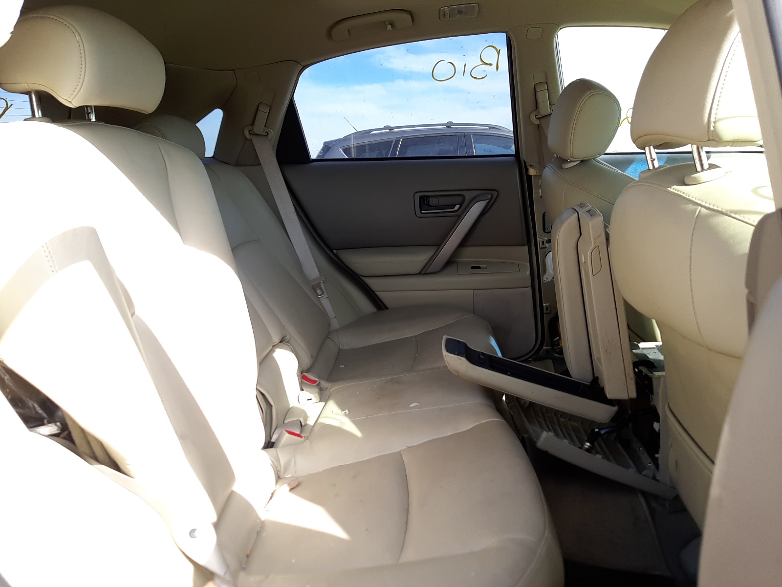 Photo 6 from auction – 2003 INFINITI FX35 with VIN JNRAS08W43X202570