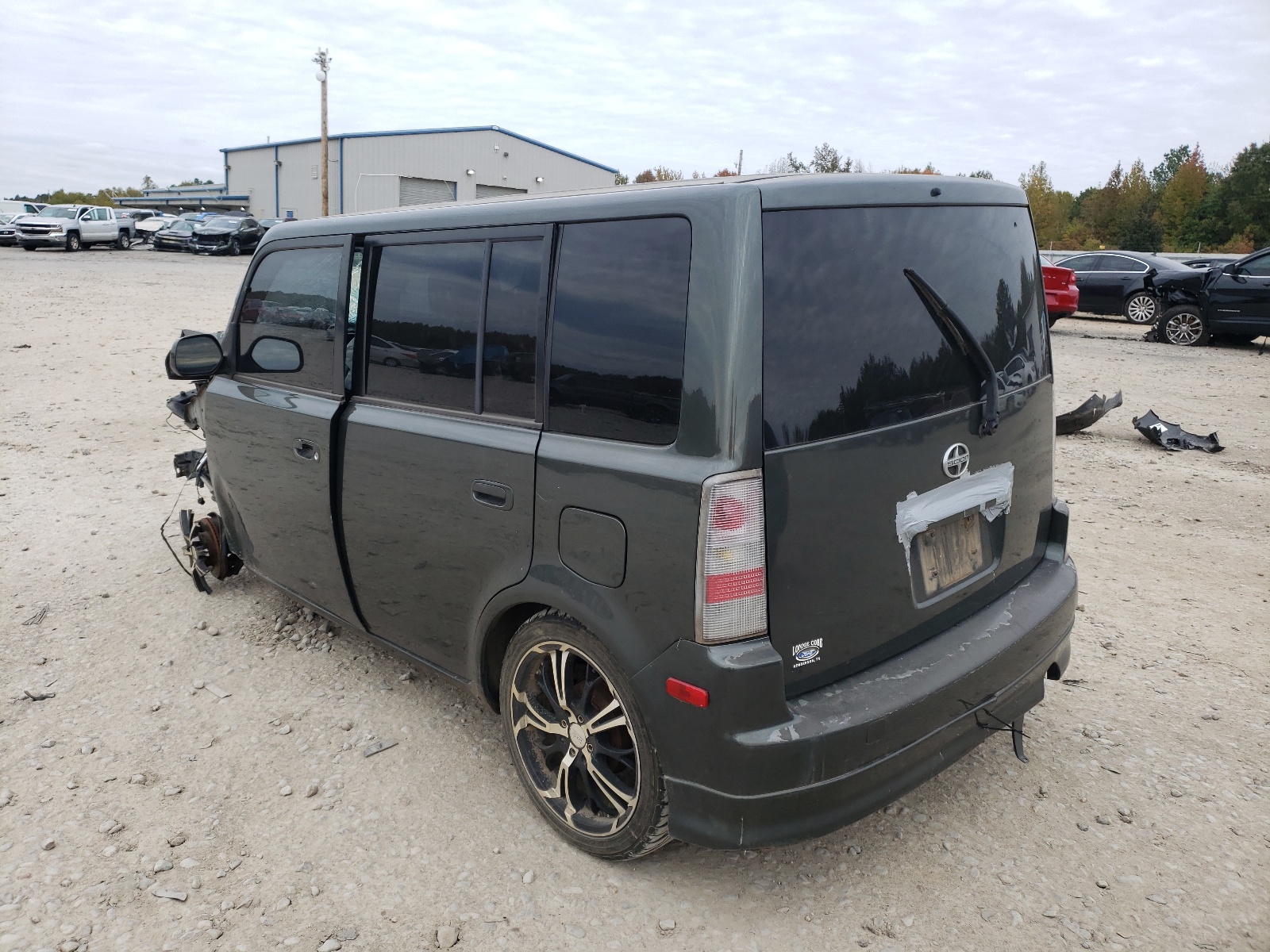 Photo 3 from auction – 2005 TOYOTA SCION XB with VIN JTLKT324650175124