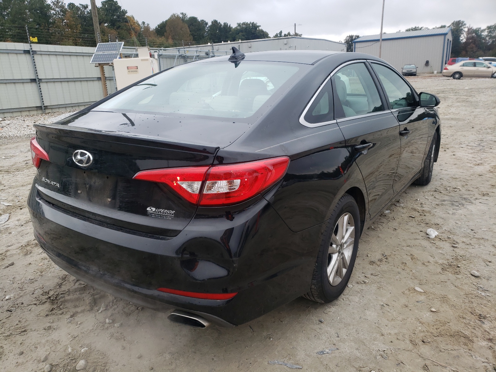 Photo 4 from auction – 2017 HYUNDAI SONATA SE with VIN 5NPE24AF1HH514173