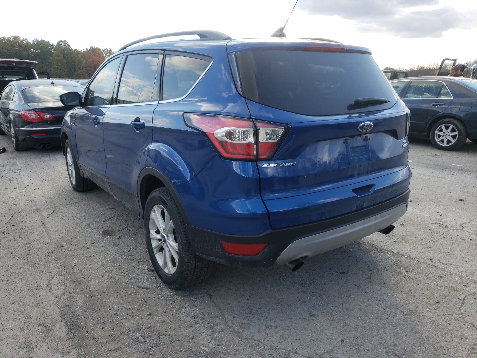 Photo 3 from auction – 2018 FORD ESCAPE SE with VIN 1FMCU9GDXJUC05135