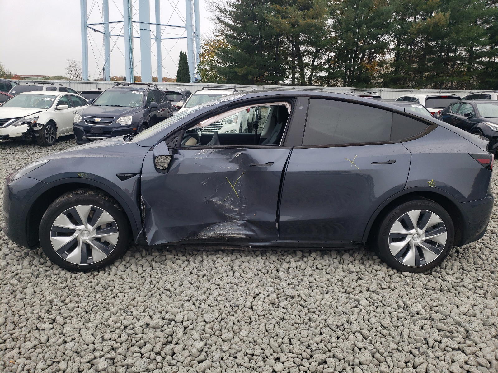 Photo 9 from auction – 2020 TESLA MODEL Y with VIN 5YJYGDEE7LF008967