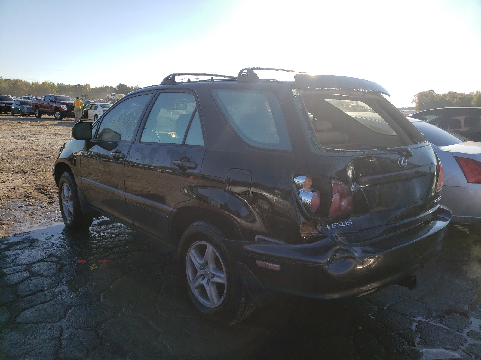 Photo 3 from auction – 1999 LEXUS RX 300 with VIN JT6GF10UXX0012034