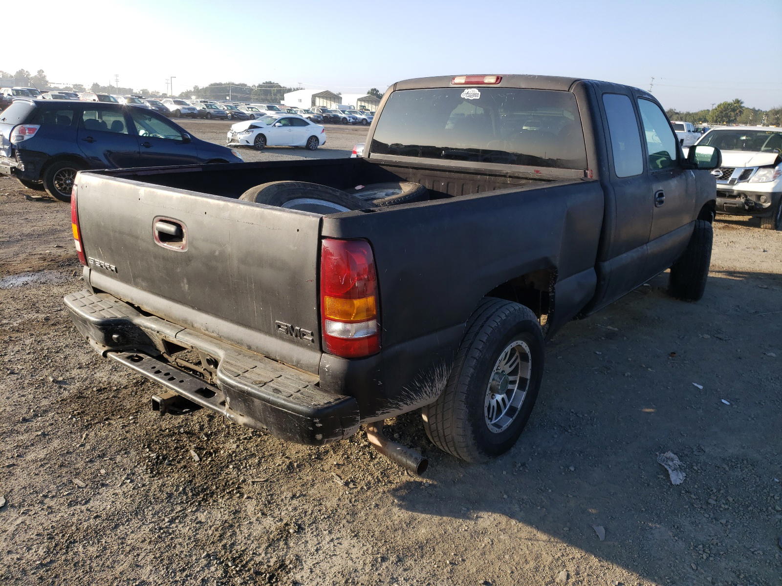 Photo 4 from auction – 2001 GMC NEW SIERRA with VIN 2GTEC19V411233516