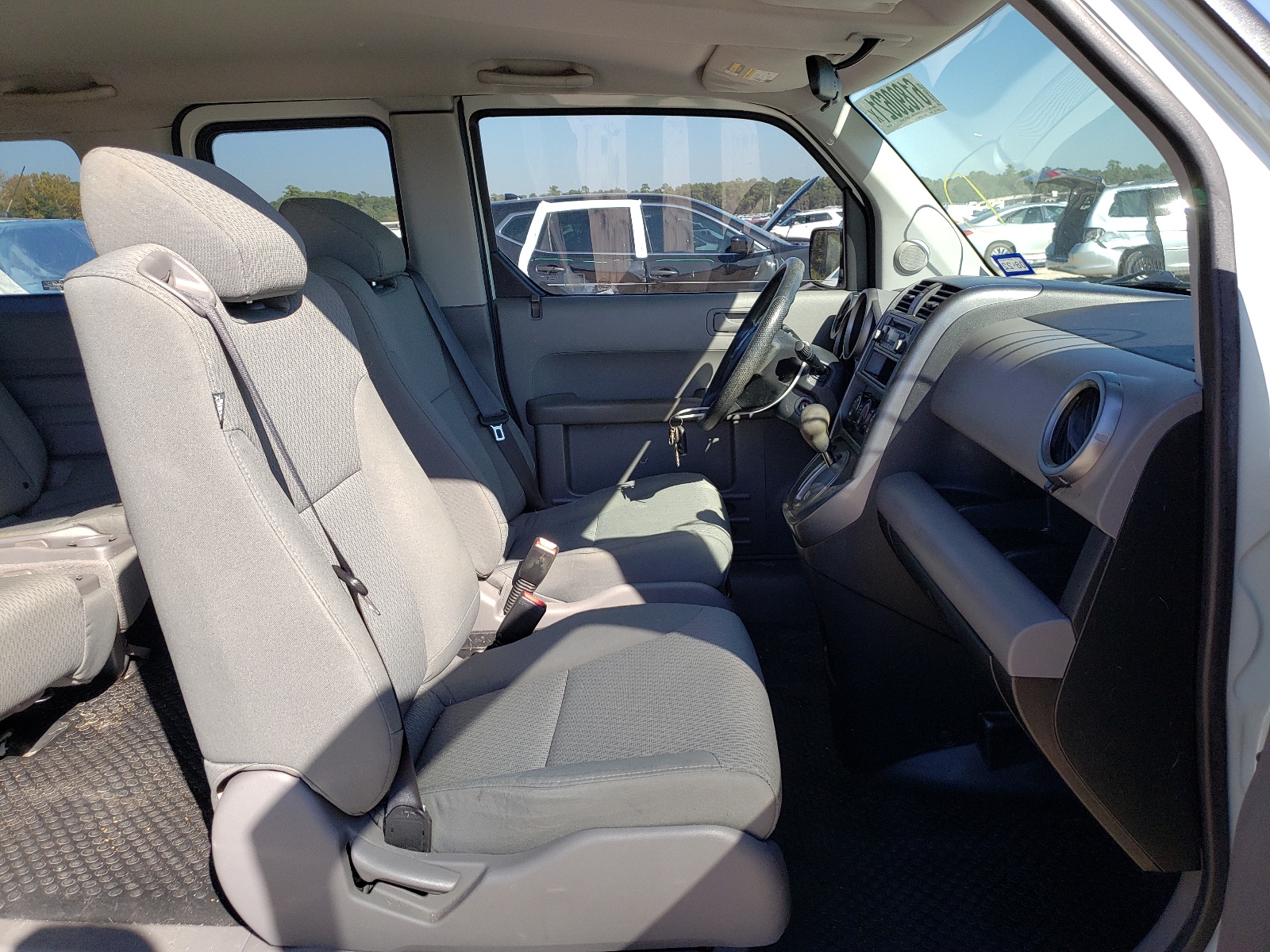 Photo 5 from auction – 2009 HONDA ELEMENT LX with VIN 5J6YH18399L001976
