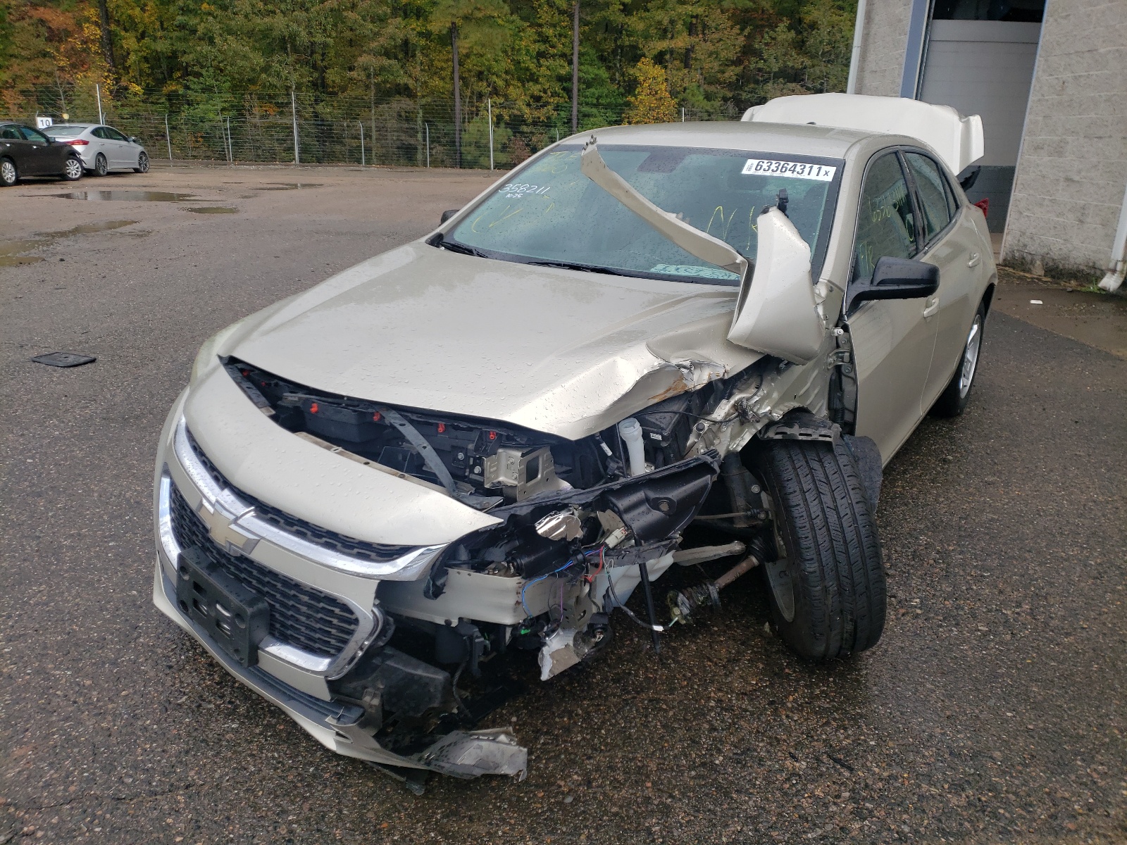 Photo 2 from auction – 2015 CHEVROLET MALIBU LS with VIN 1G11A5SL8FF123341