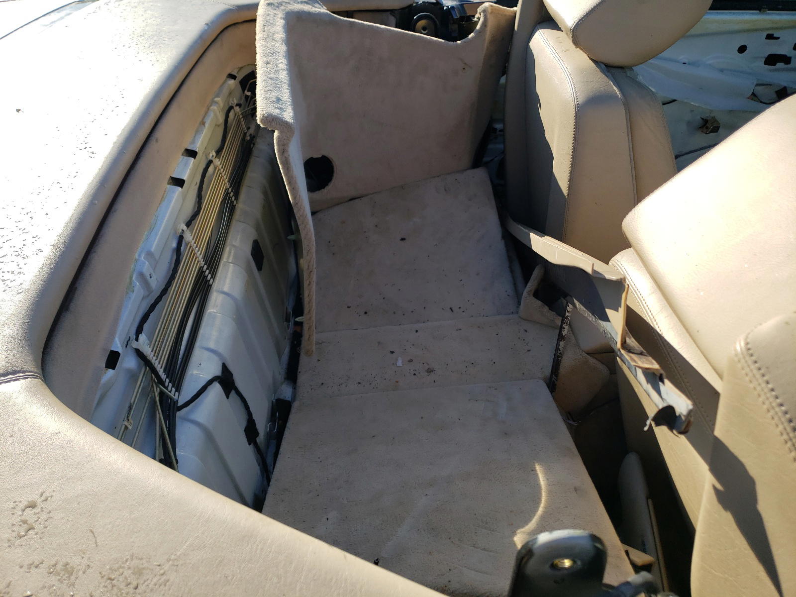 Photo 6 from auction – 1997 MERCEDES-BENZ SL 320 with VIN WDBFA63F5VF144141
