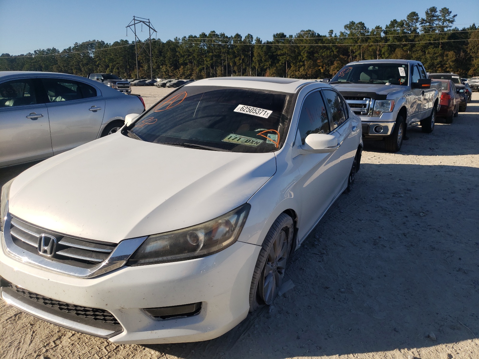 Photo 2 from auction – 2014 HONDA ACCORD EX with VIN 1HGCR2F79EA195540