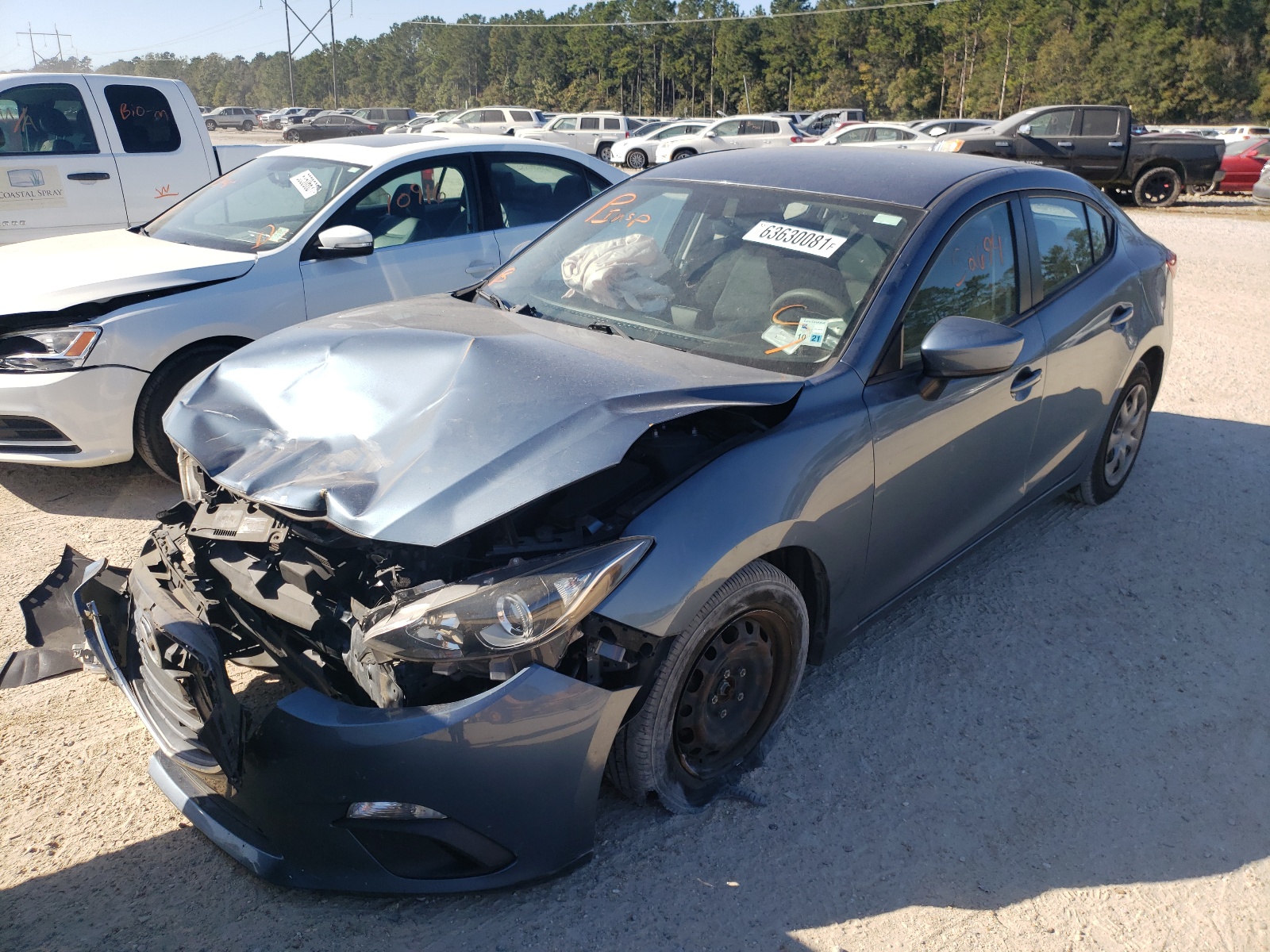 Photo 2 from auction – 2014 MAZDA 3 SPORT with VIN JM1BM1U7XE1121534