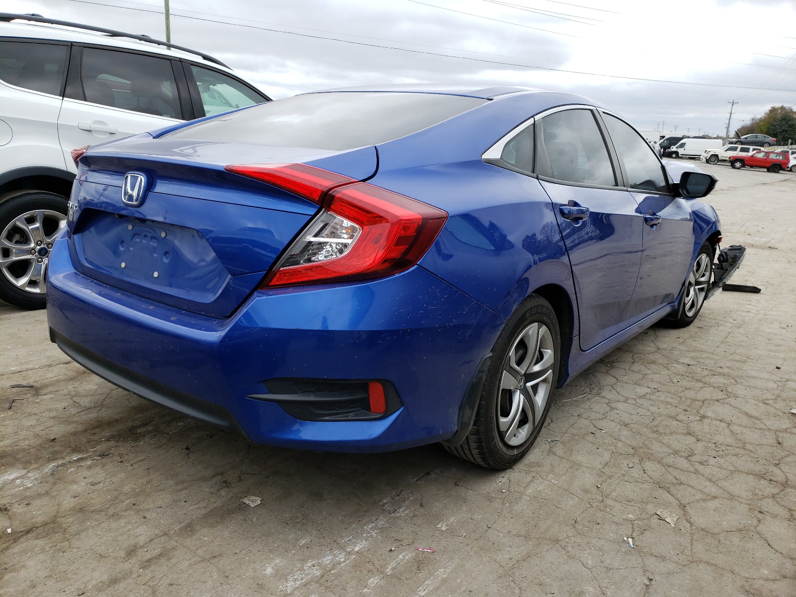 Photo 4 from auction – 2016 HONDA CIVIC LX with VIN 19XFC2F53GE014251