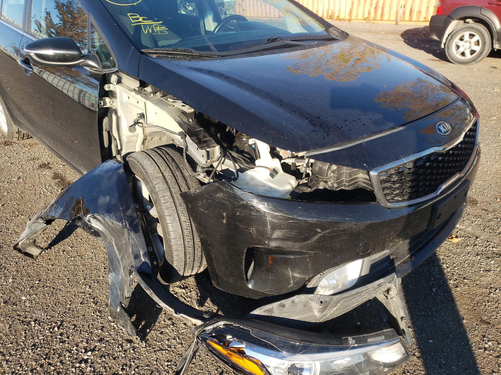 Photo 9 from auction – 2017 KIA FORTE EX with VIN 3KPFL4A84HE069662