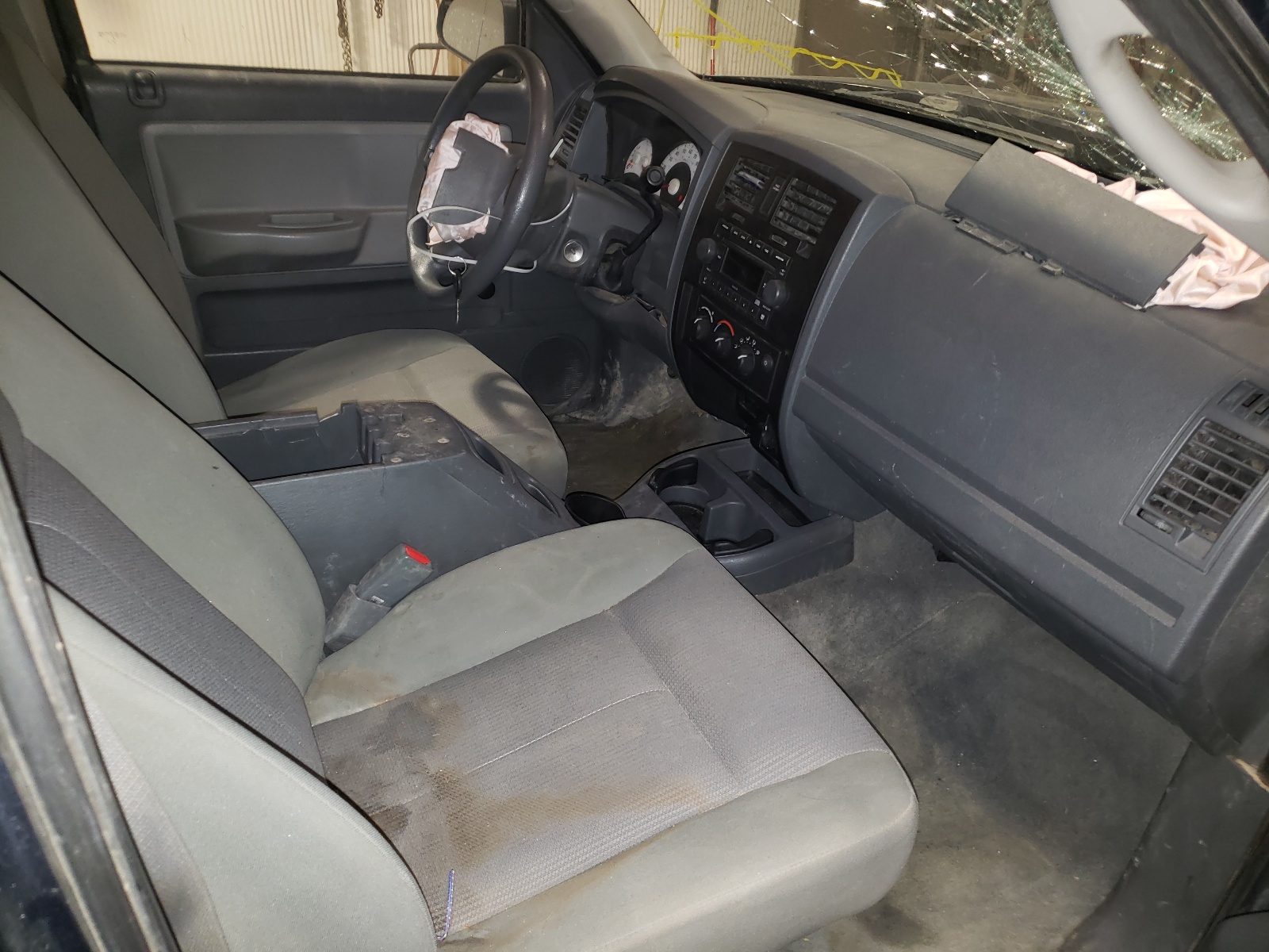 Photo 5 from auction – 2006 DODGE DAKOTA QUA with VIN 1D7HW28K36S715263