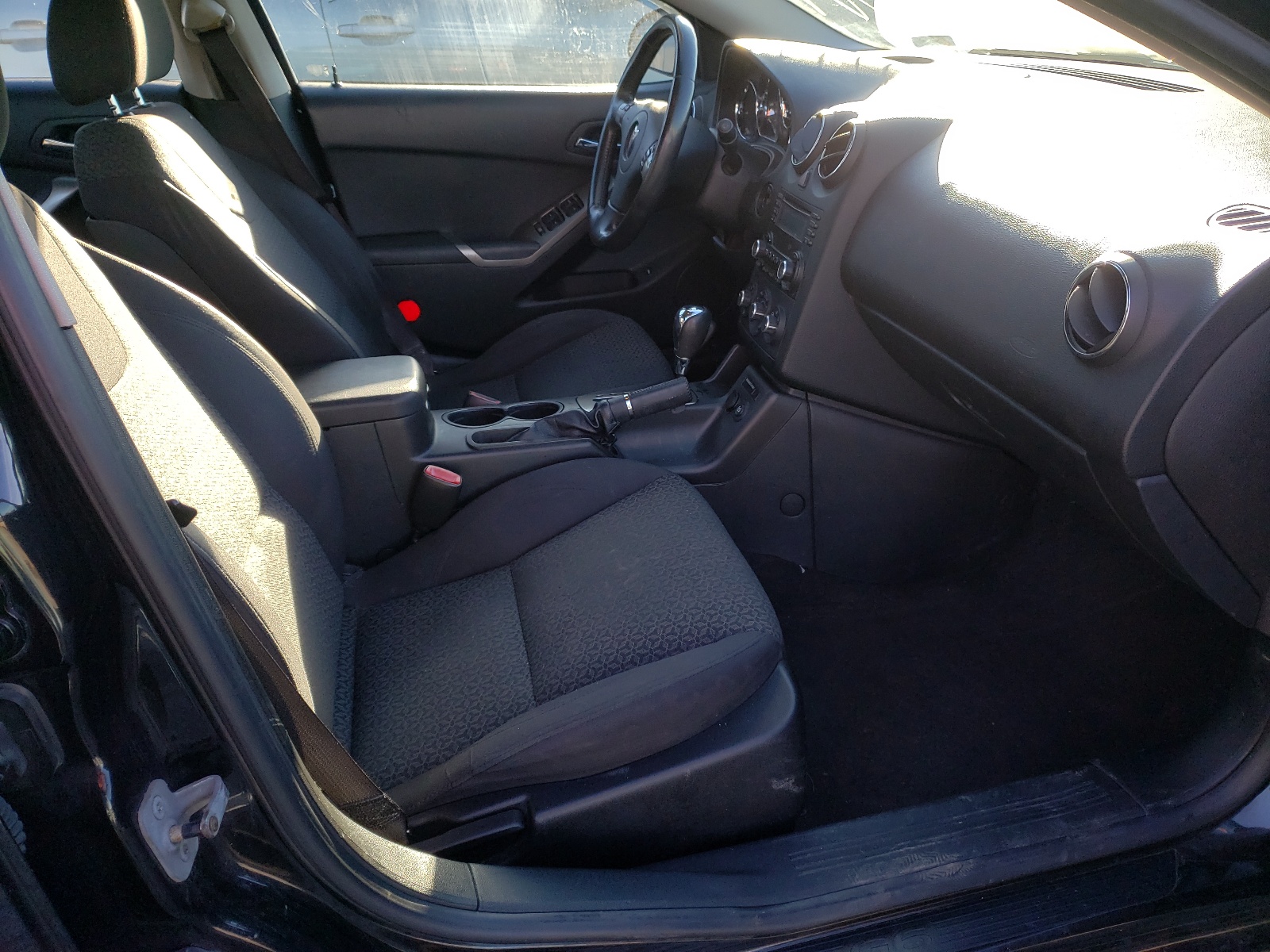 Photo 5 from auction – 2008 PONTIAC G6 with VIN 1G2ZG57N484267698