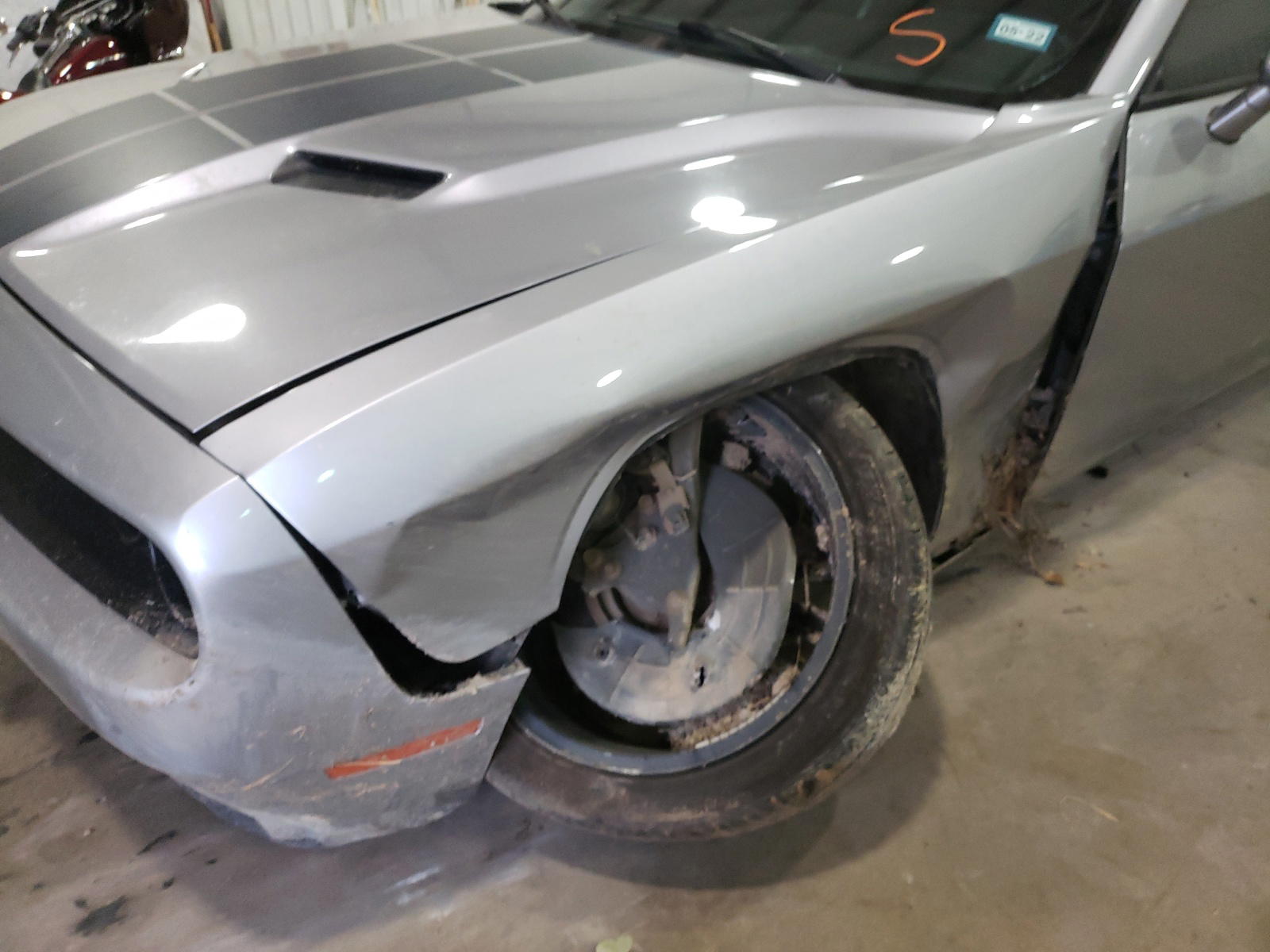 Photo 9 from auction – 2016 DODGE CHALLENGER with VIN 2C3CDZAG5GH337873