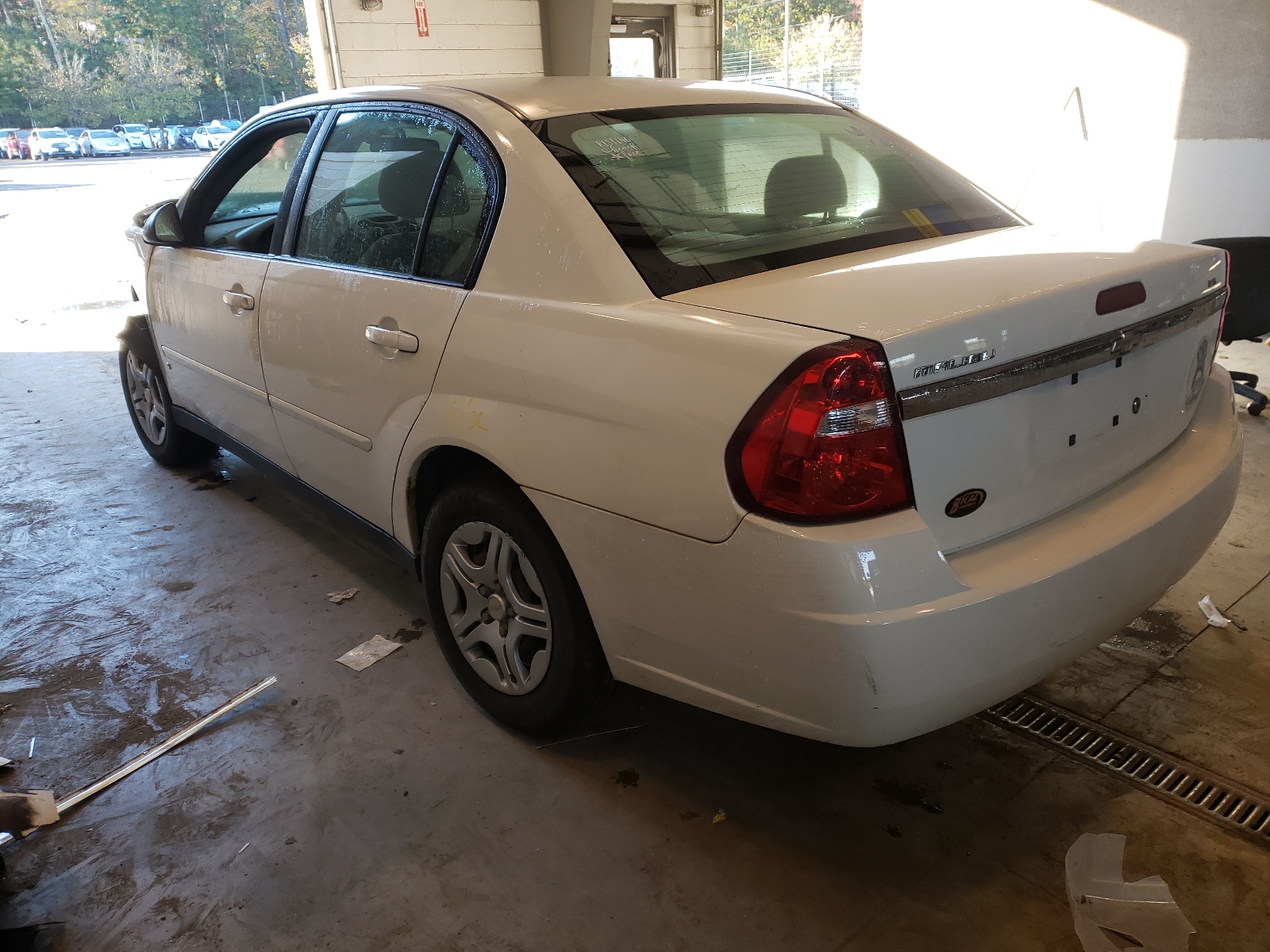Photo 3 from auction – 2007 CHEVROLET MALIBU LS with VIN 1G1ZS58F67F197103
