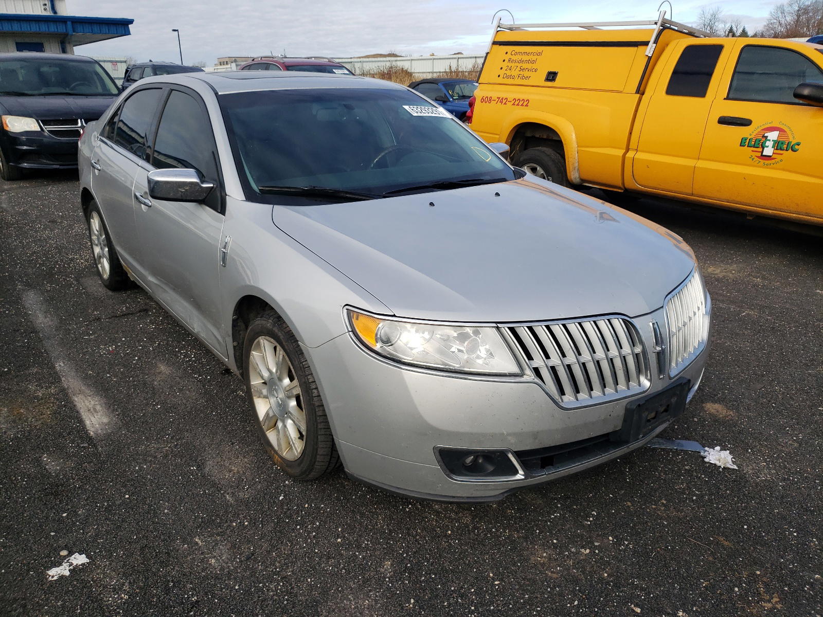 LINCOLN MKZ 2010 with VIN 3LNHL2GC3AR609618 - Photo from auction
