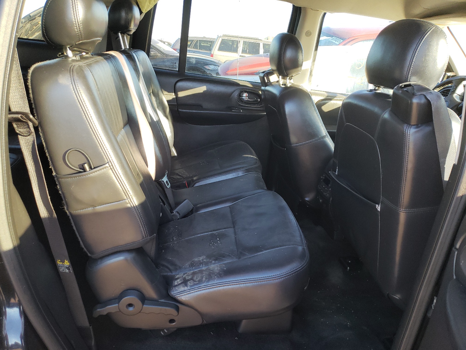 Photo 6 from auction – 2005 CHEVROLET TRAILBLAZE with VIN 1GNET16S456192837