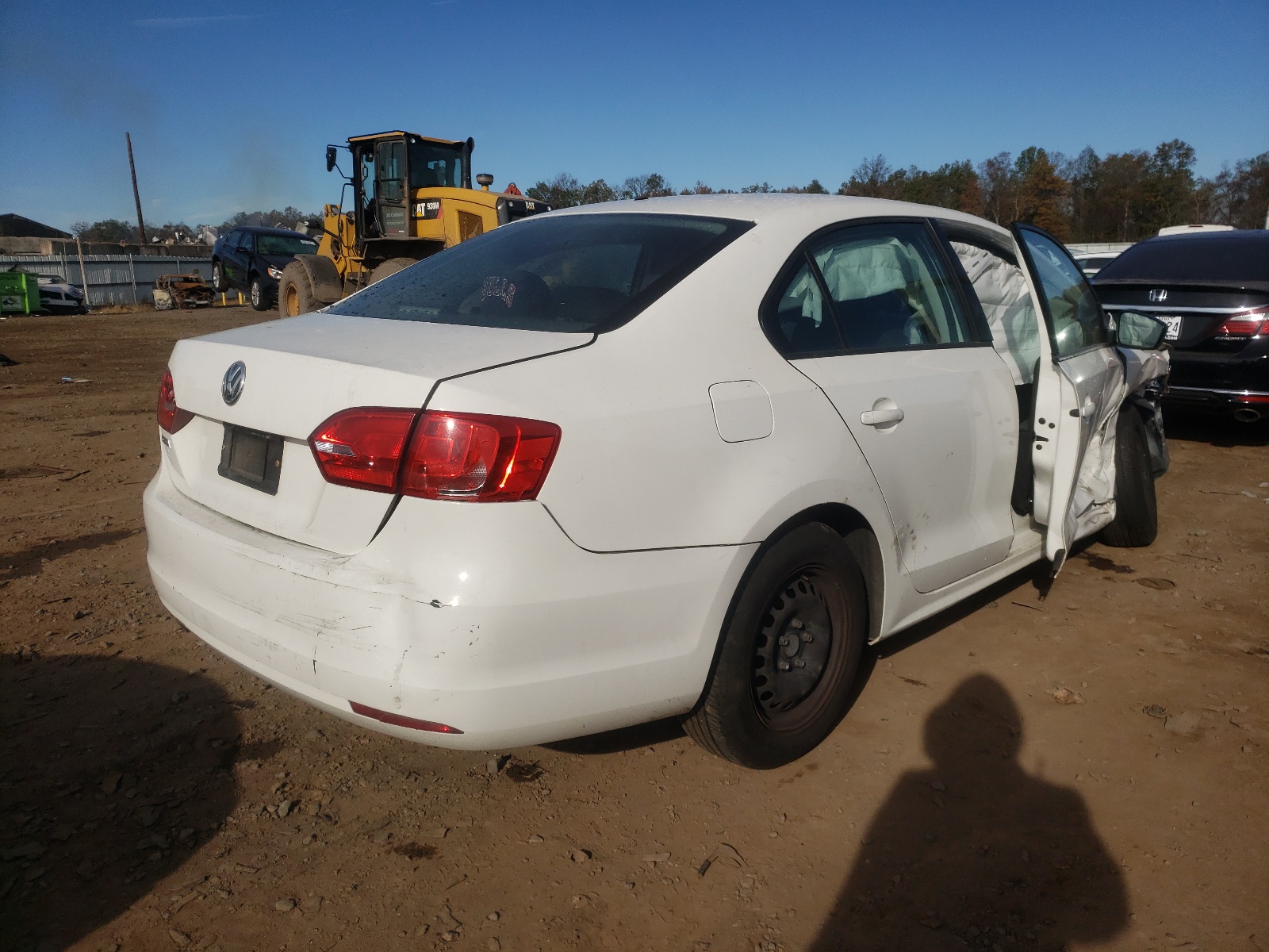 Photo 4 from auction – 2014 VOLKSWAGEN JETTA BASE with VIN 3VW2K7AJ8EM209670