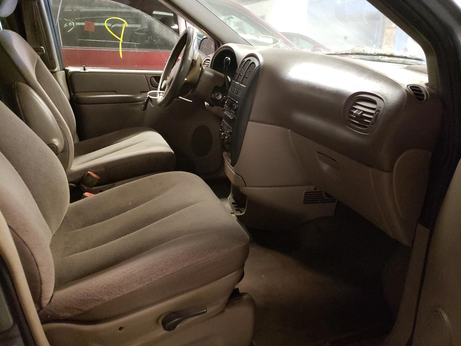 Photo 5 from auction – 2003 DODGE CARAVAN with VIN 1D4GP25343B242892