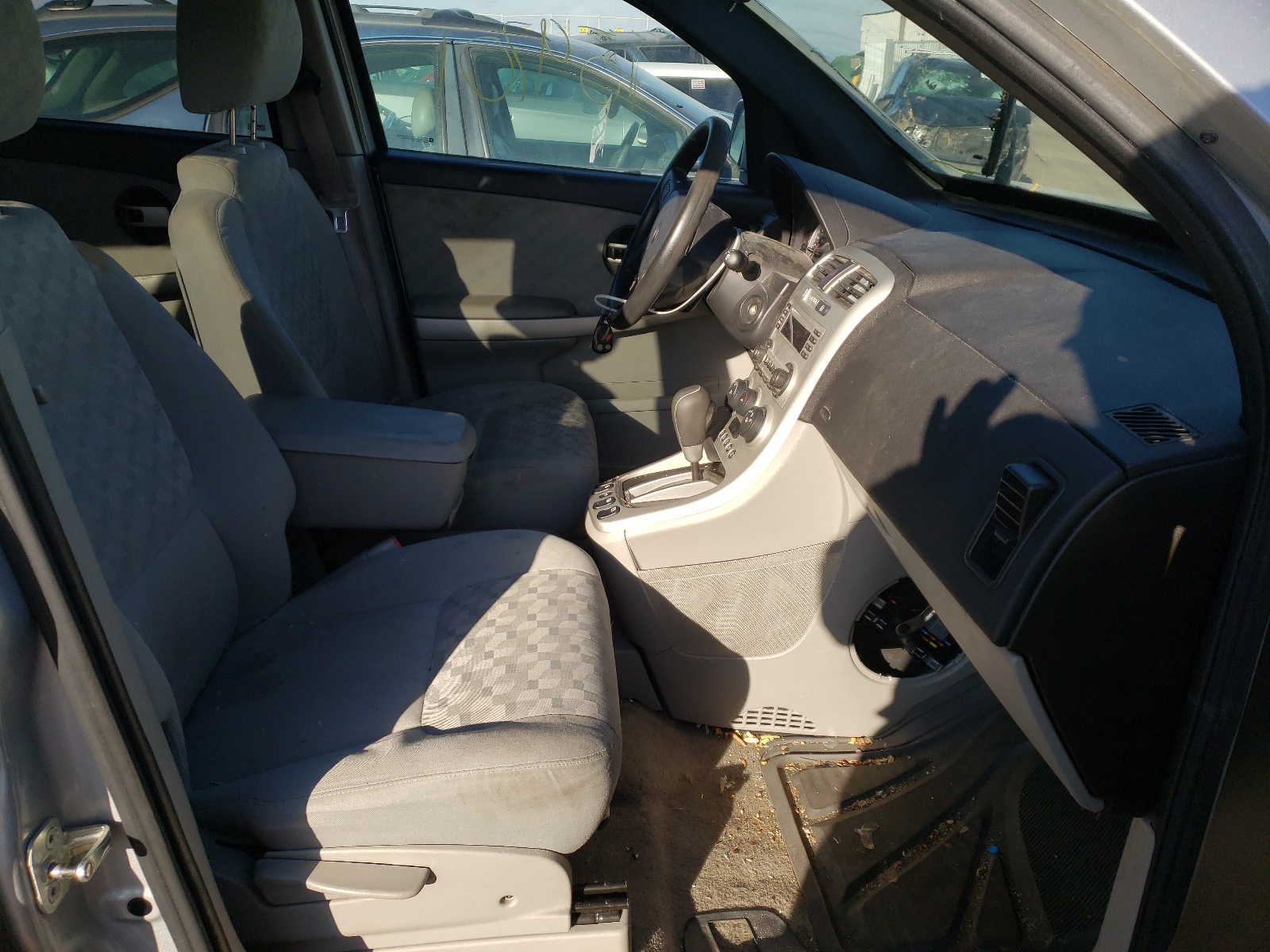 Photo 18 from auction – 2006 CHEVROLET EQUINOX LT with VIN 2CNDL73F266019131