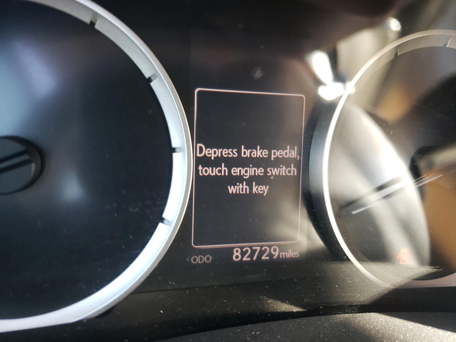 Photo 8 from auction – 2014 LEXUS IS 350 with VIN JTHCE1D24E5001628