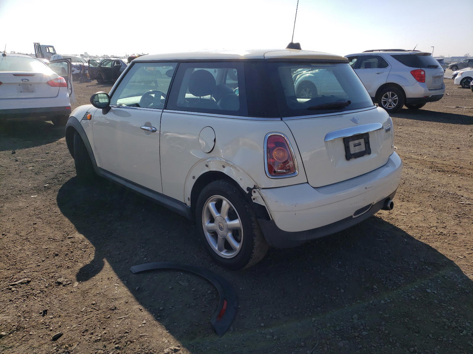 Photo 3 from auction – 2009 MINI COOPER with VIN WMWMF335X9TU71753