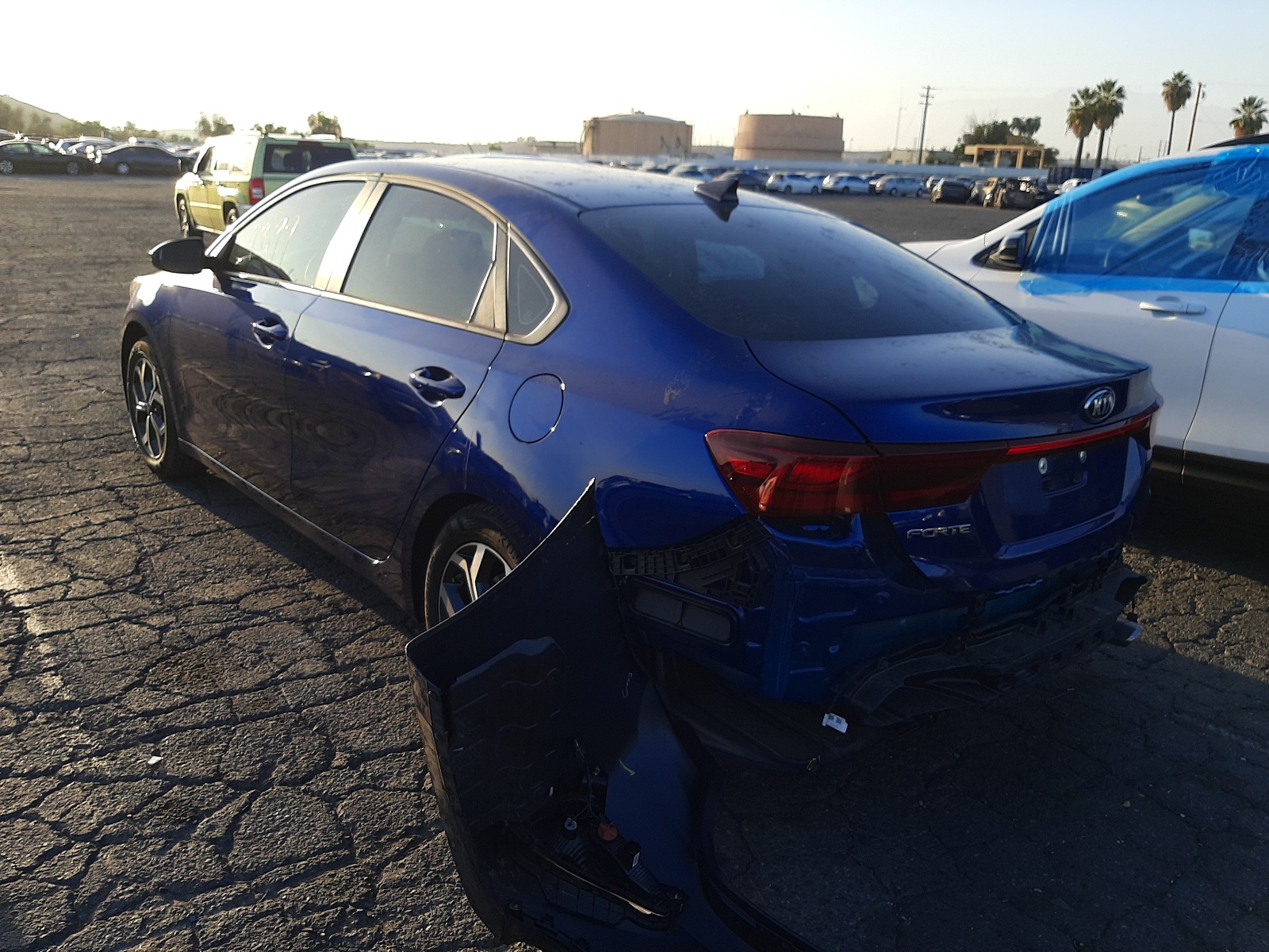 Photo 3 from auction – 2021 KIA FORTE FE with VIN 3KPF24AD3ME369753