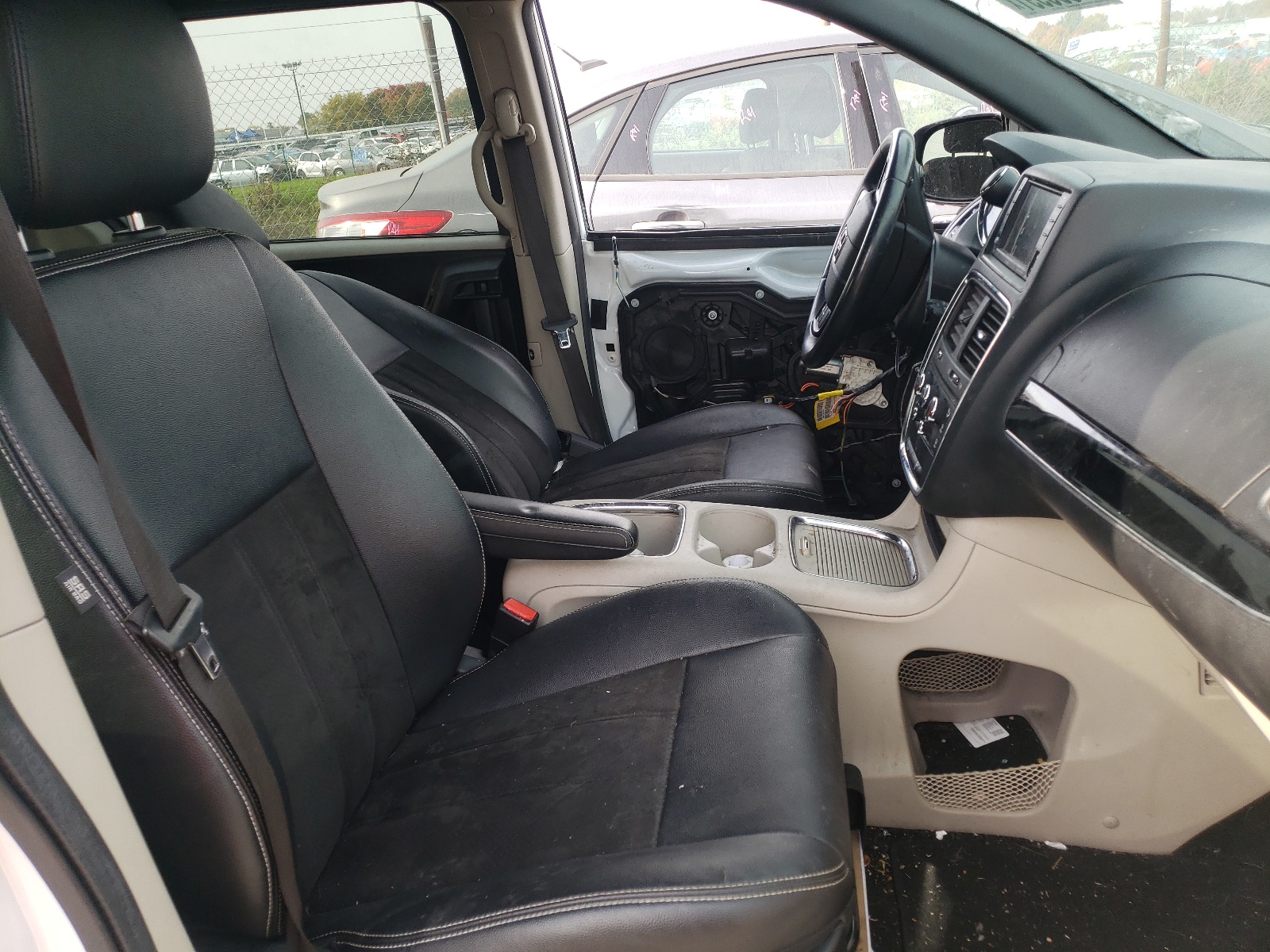 Zdjęcie 5 z aukcji – 2019 DODGE GRAND CARA z VIN 2C4RDGCG5KR513458