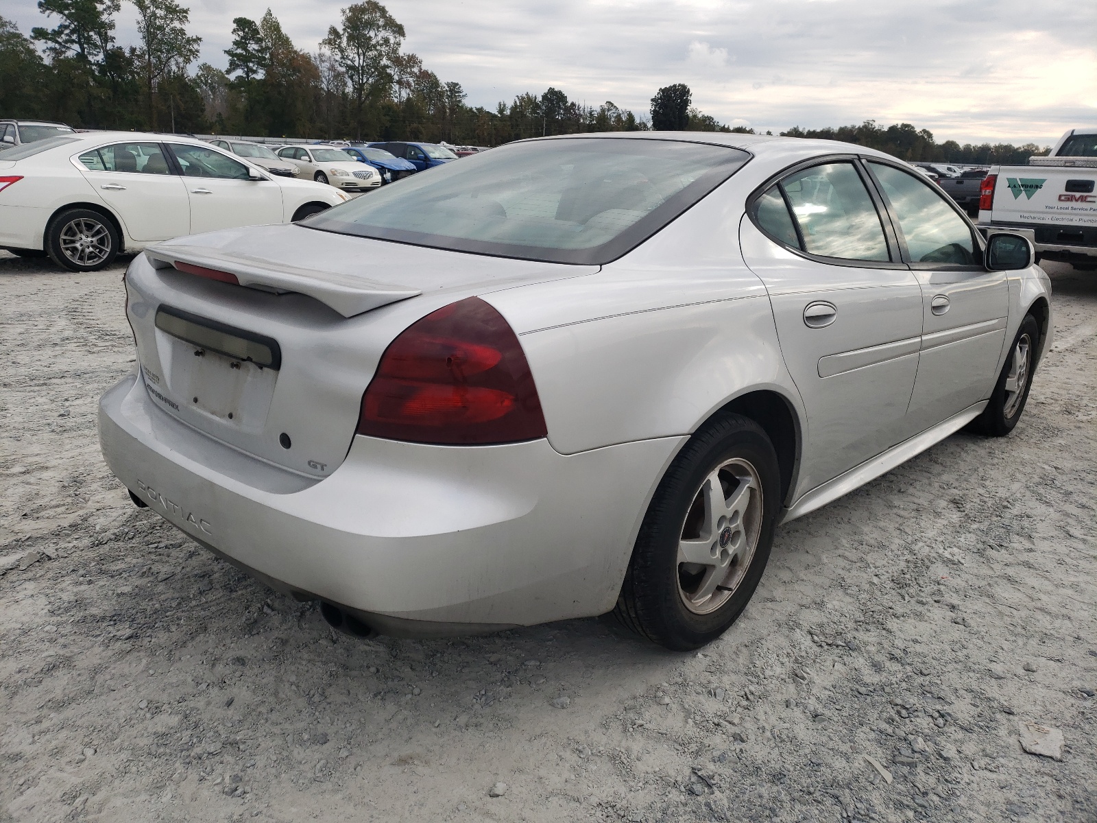 Photo 4 from auction – 2004 PONTIAC GRAND PRIX with VIN 2G2WS522241100826