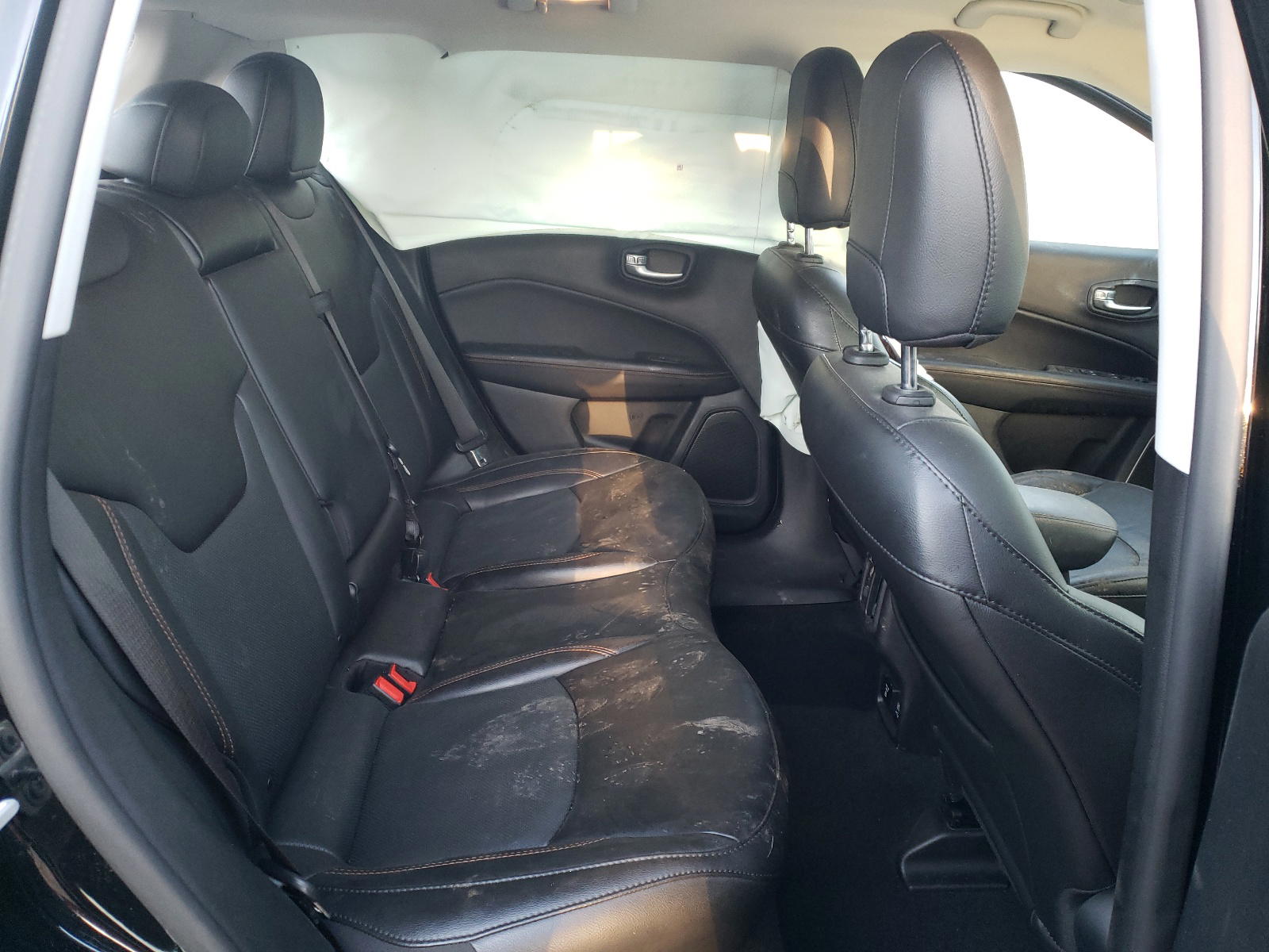 Photo 6 from auction – 2020 JEEP COMPASS LI with VIN 3C4NJCCBXLT187403