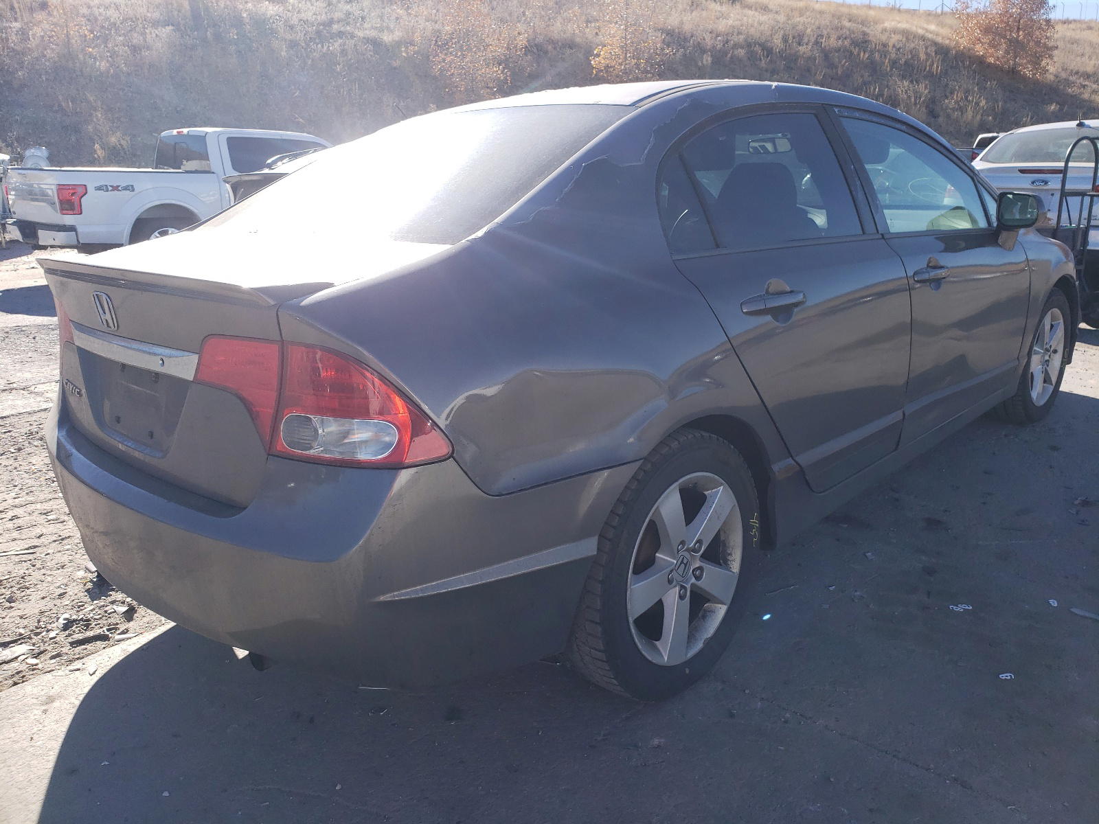 Photo 4 from auction – 2010 HONDA CIVIC LX-S with VIN 19XFA1F6XAE047893