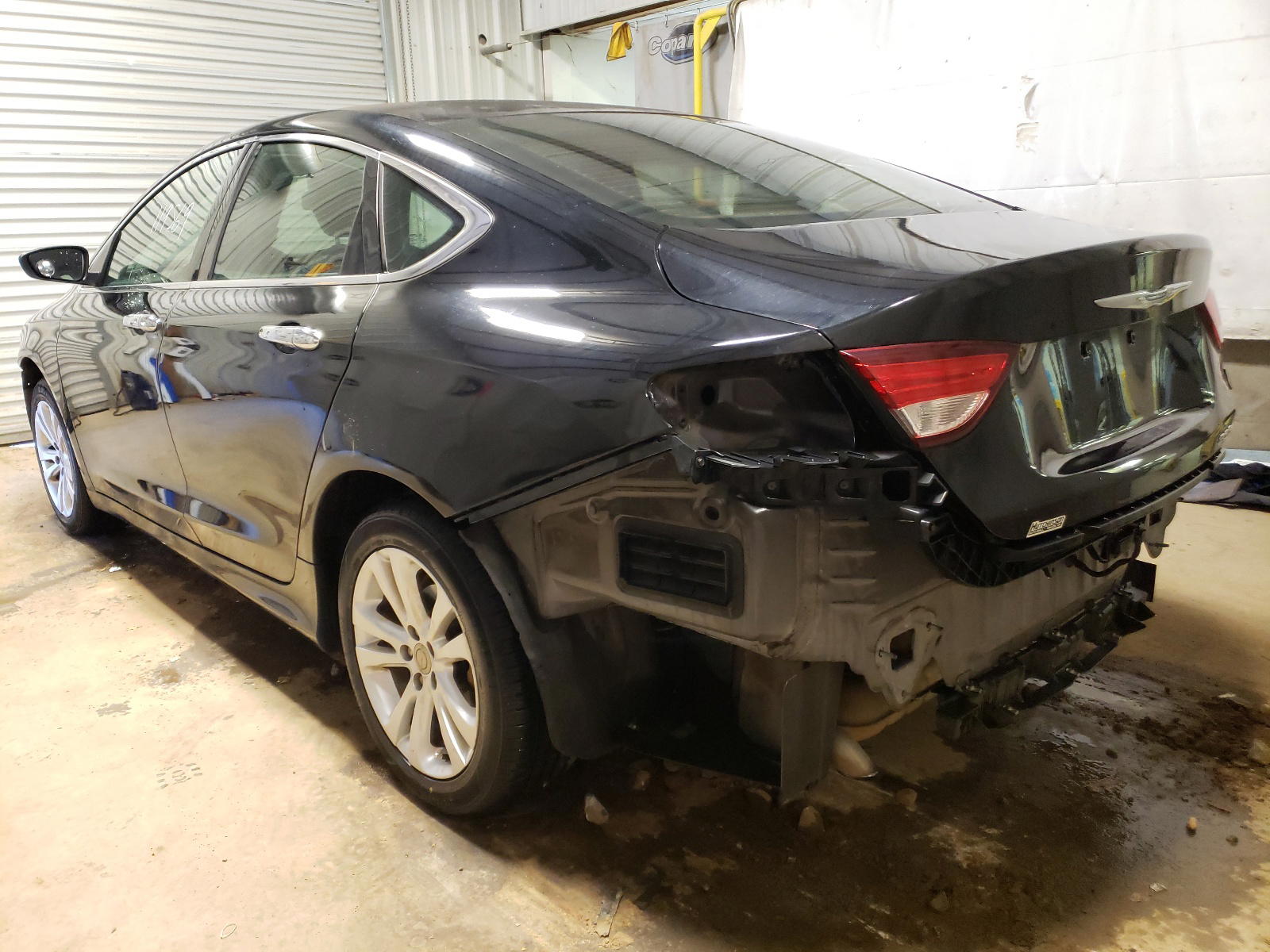 Photo 3 from auction – 2015 CHRYSLER 200 LIMITE with VIN 1C3CCCAB6FN655088