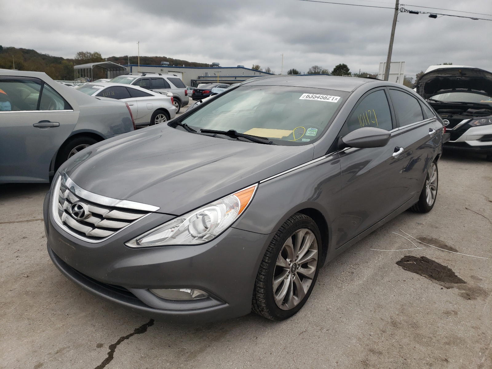 Photo 2 from auction – 2011 HYUNDAI SONATA SE with VIN 5NPEC4AC7BH290921