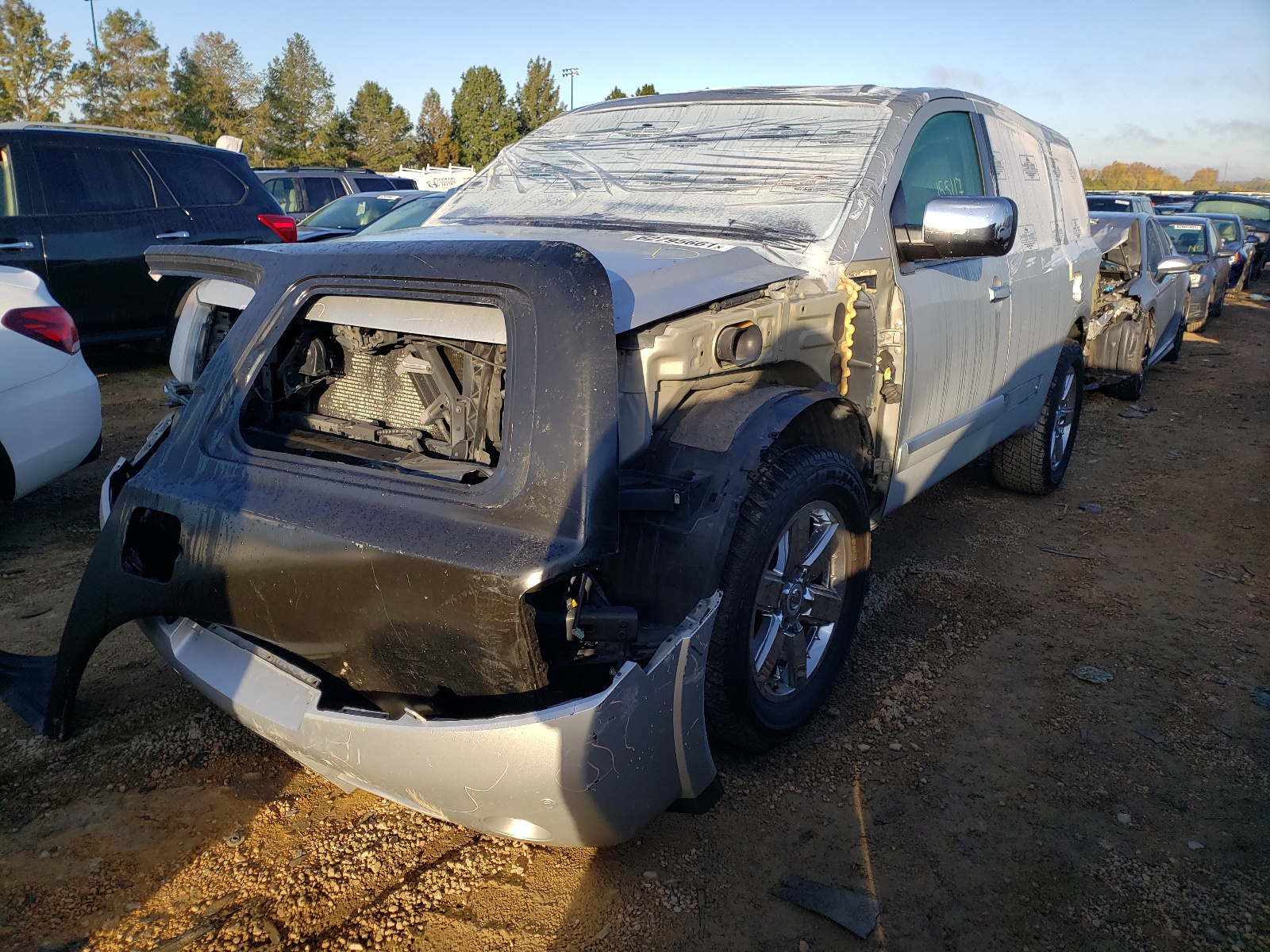 Photo 2 from auction – 2011 NISSAN ARMADA SV with VIN 5N1AA0NC2BN601707