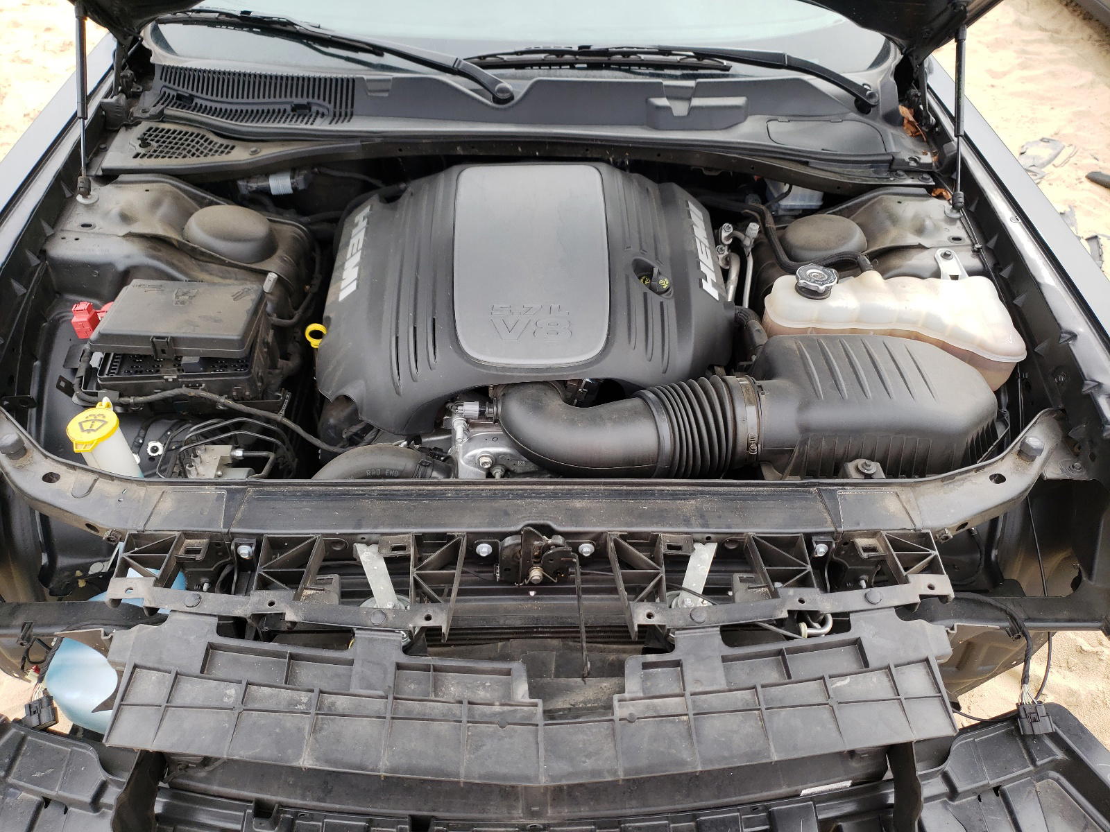 Photo 7 from auction – 2019 DODGE CHALLENGER with VIN 2C3CDZBT7KH724316
