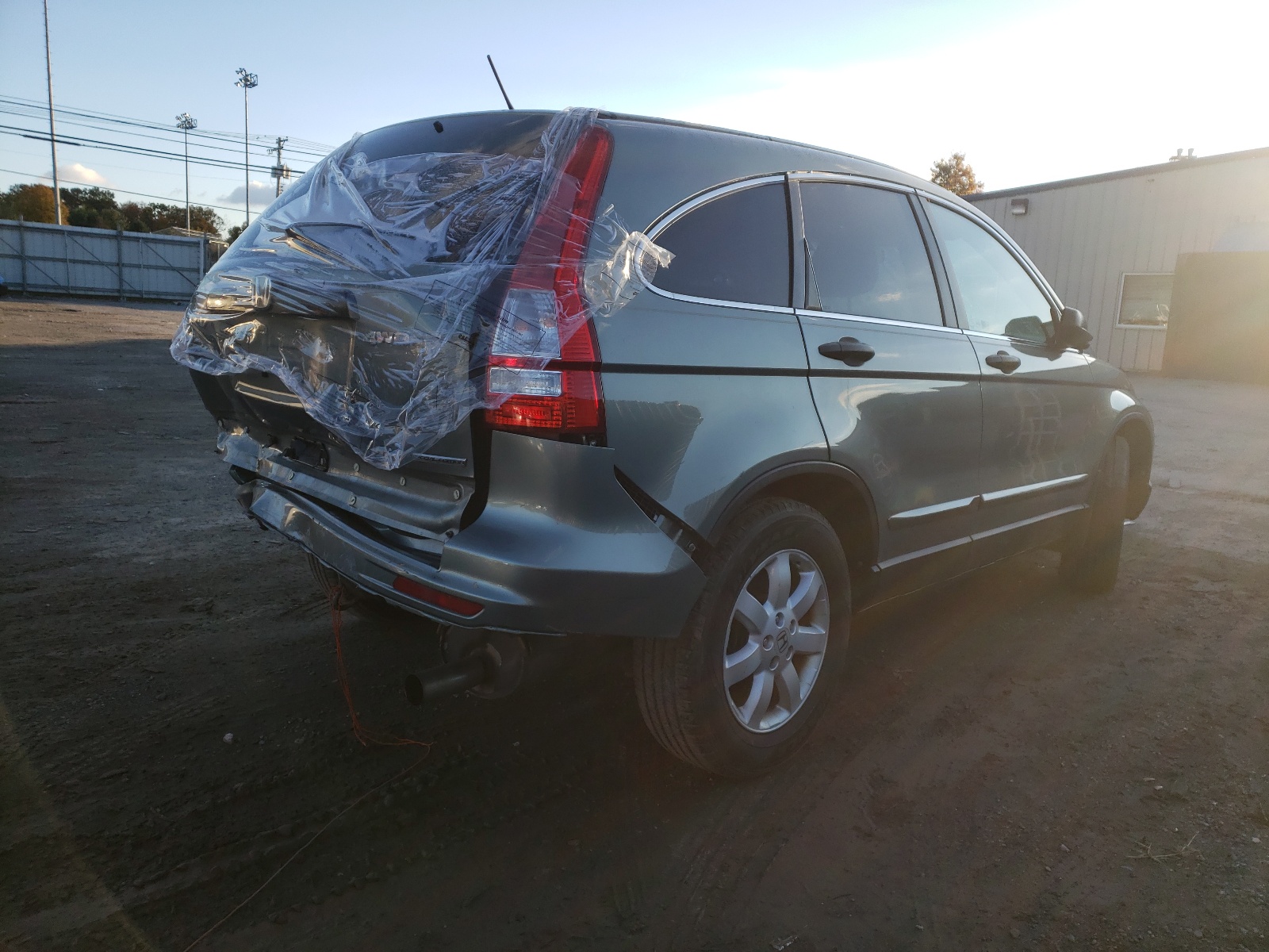 Photo 4 from auction – 2011 HONDA CR-V SE with VIN 5J6RE4H40BL107438