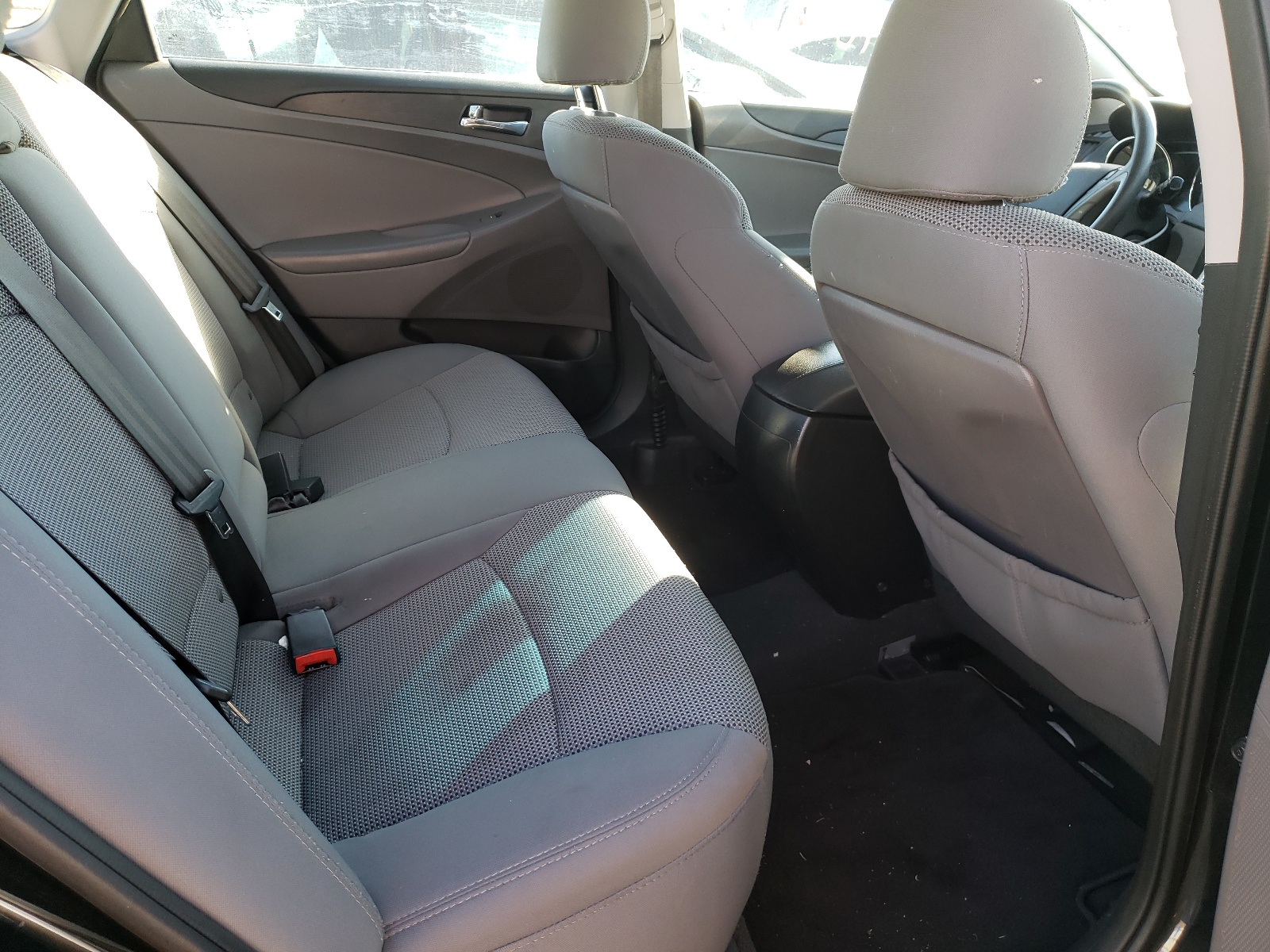 Photo 6 from auction – 2013 HYUNDAI SONATA with VIN 5NPEB4AC9DH772294