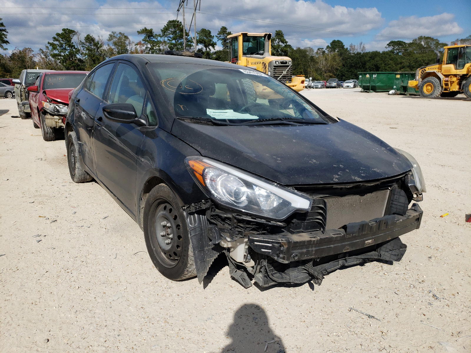 KIA FORTE LX 2015 with VIN KNAFK4A69F5403353 - Photo from auction