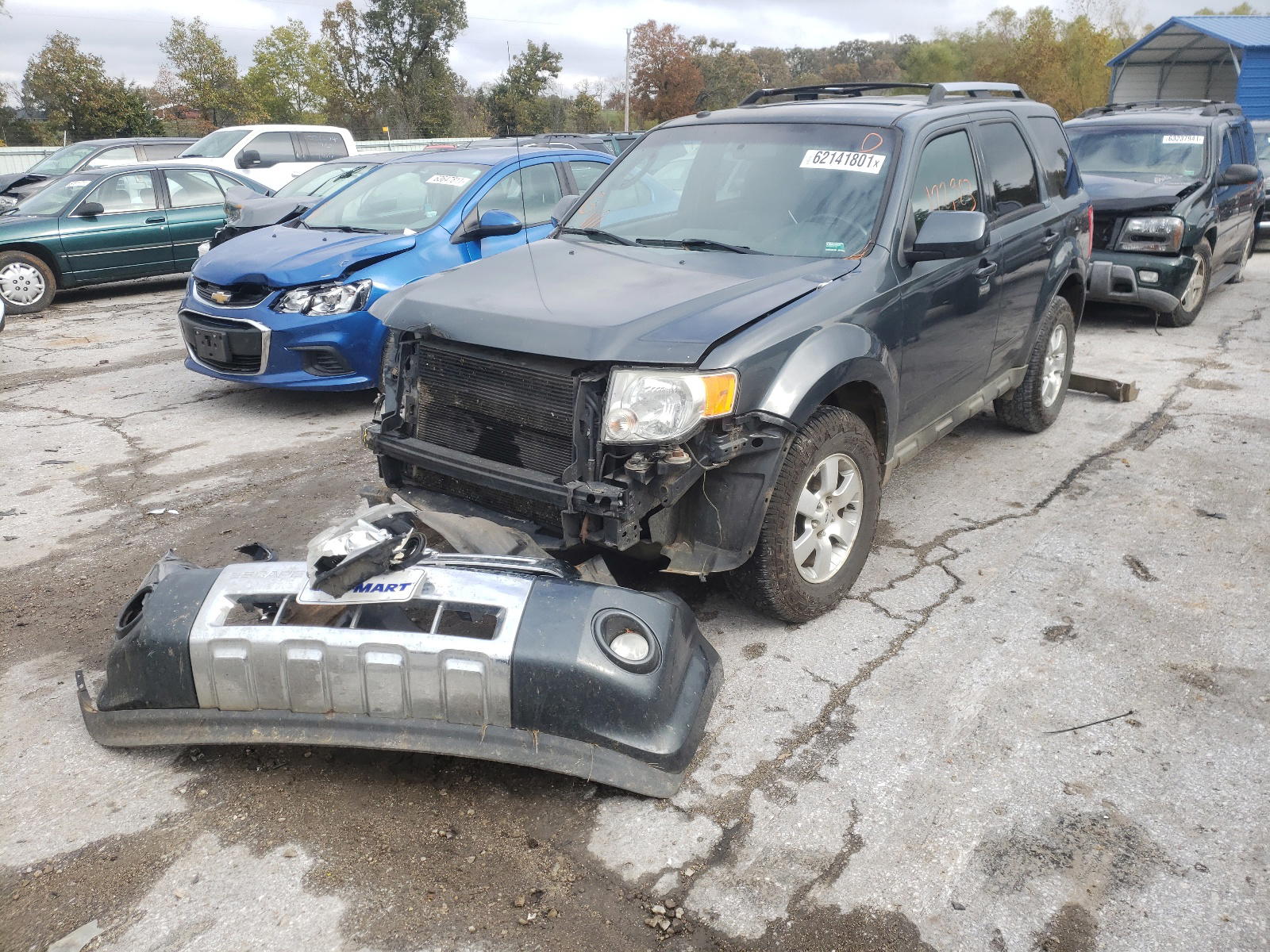 Photo 2 from auction – 2009 FORD ESCAPE LIM with VIN 1FMCU04G09KD03544