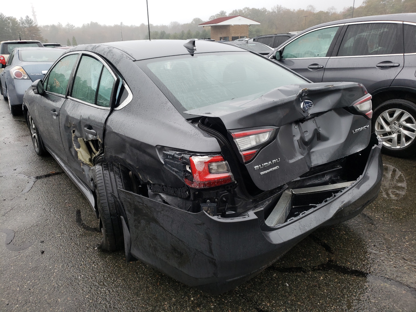 Photo 3 from auction – 2020 SUBARU LEGACY PRE with VIN 4S3BWAC69L3005696