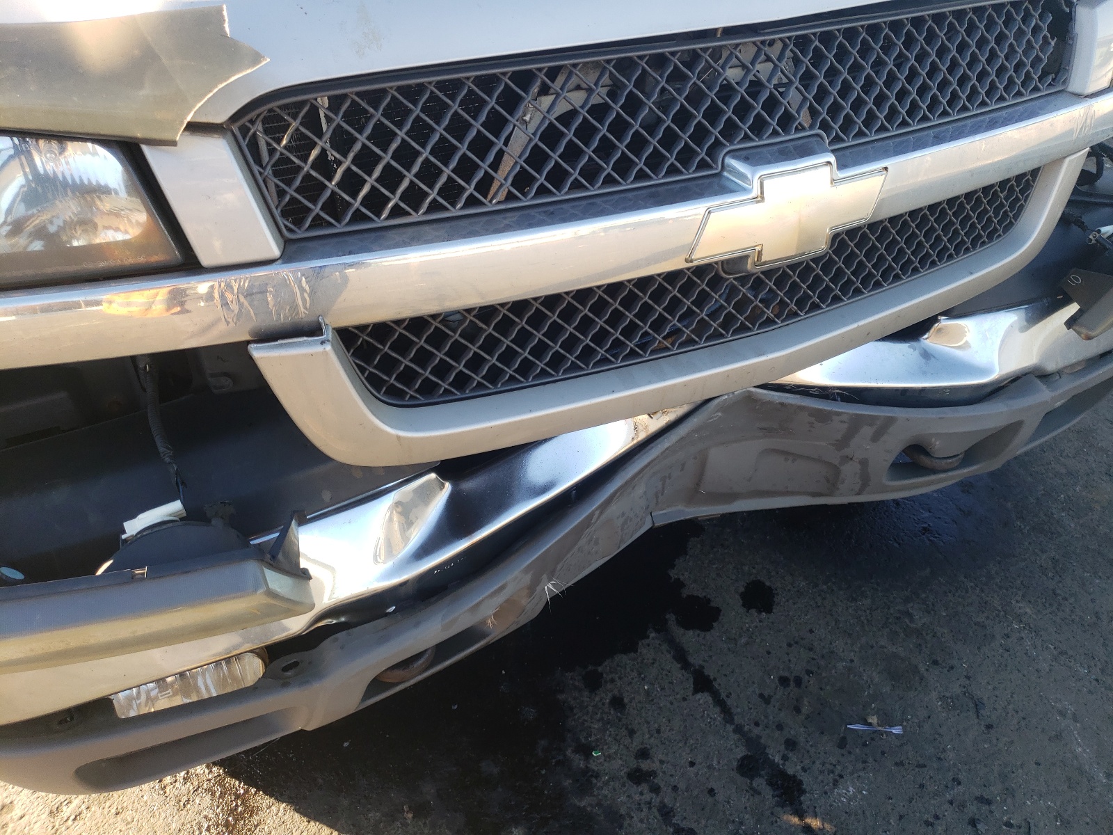 Photo 9 from auction – 2004 CHEVROLET SILVERADO with VIN 1GCGK23U34F229309