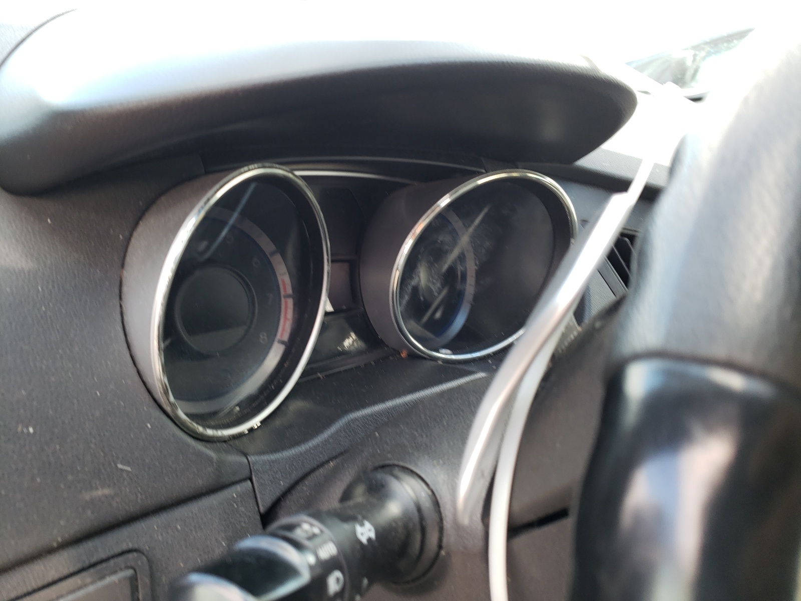 Photo 8 from auction – 2011 HYUNDAI SONATA SE with VIN 5NPEC4AC1BH159418