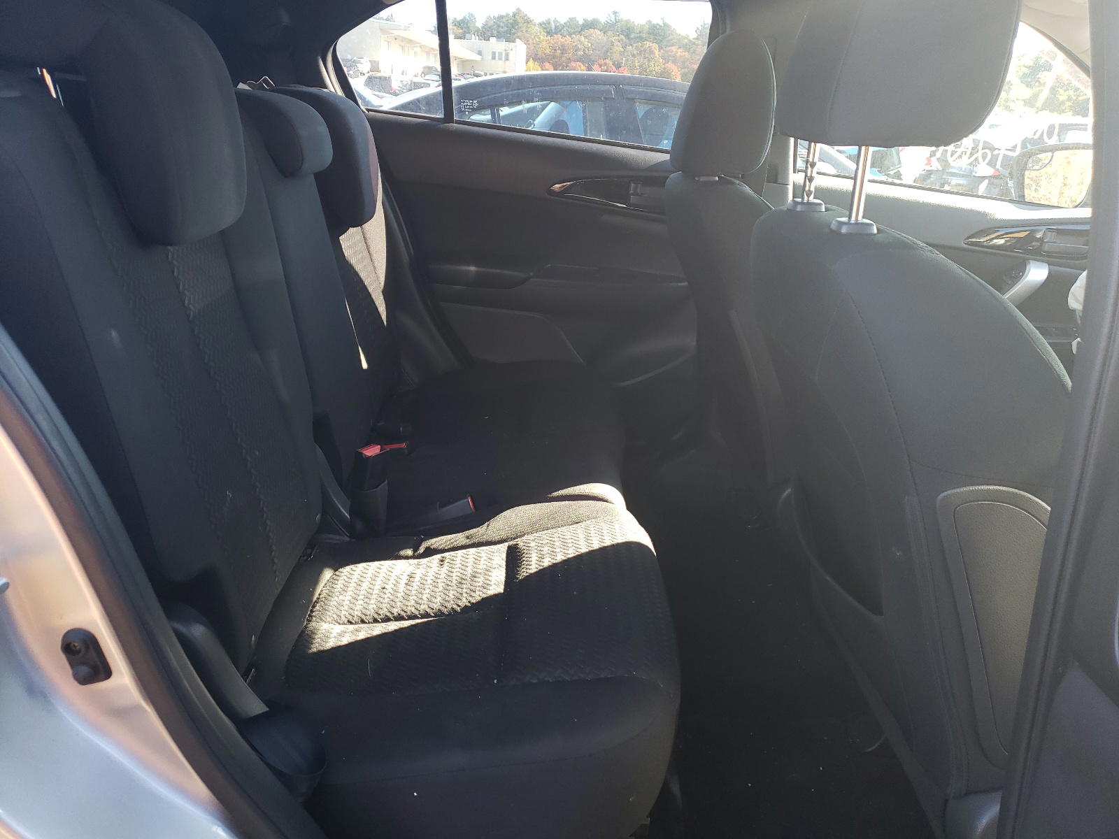 Photo 6 from auction – 2019 MITSUBISHI ECLIPSE CR with VIN JA4AT3AA6KZ003806