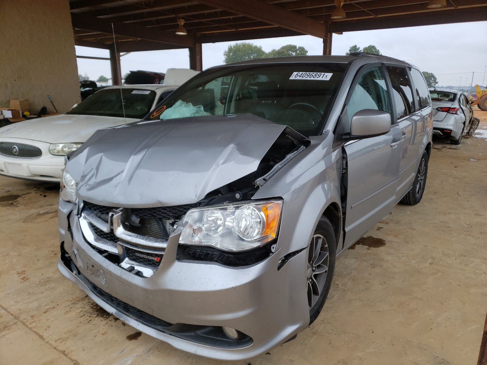 صورة رقم 2 من المزاد - 2017 DODGE GRAND CARA مع VIN 2C4RDGCG8HR649253